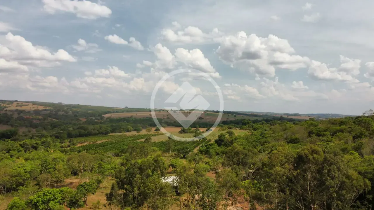 Imagem 1 - Chácara em Zona Rural Hidrolandia, Hidrolândia - GO
