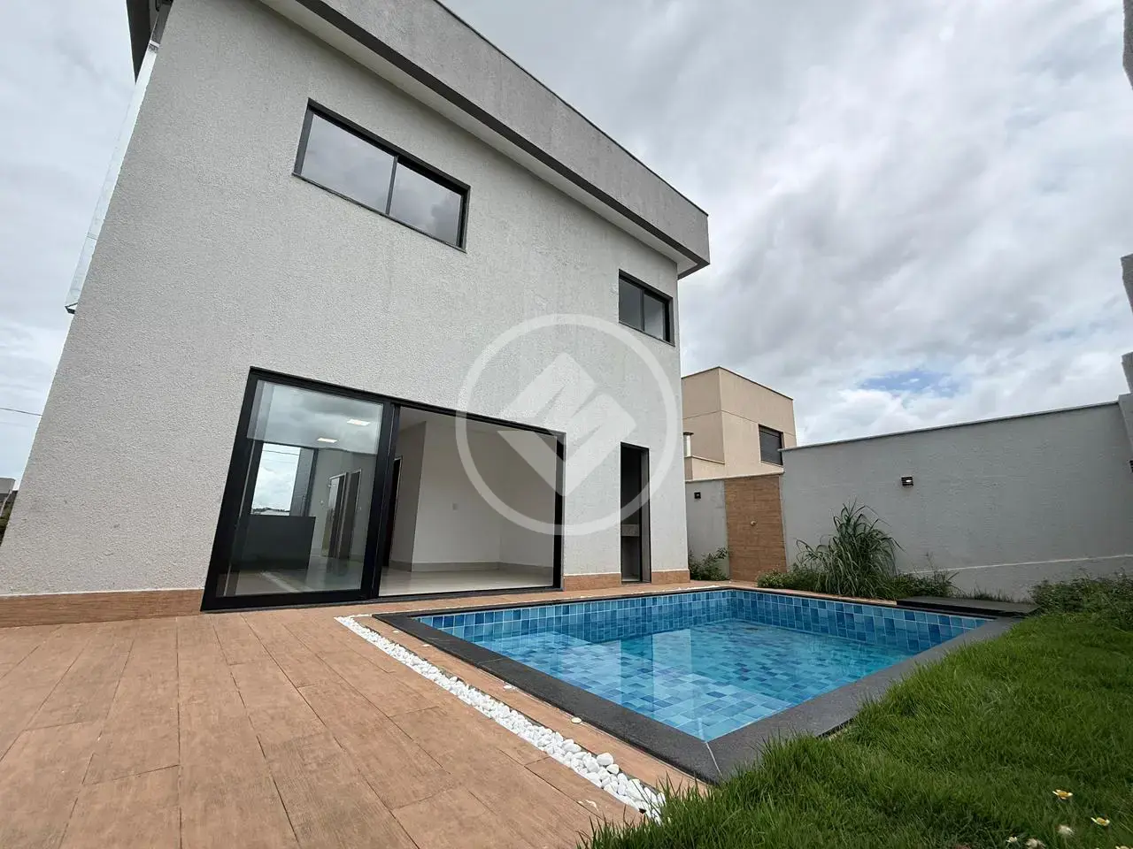 Image 2 - Sobrado Em Condomínio em Condominio Jardins Porto, Senador Canedo - GO