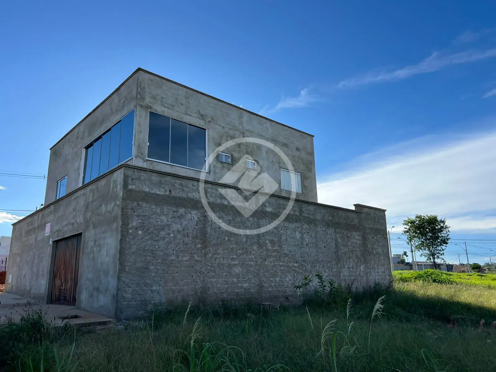 Imagem 1 - Sobrado em Setor Benjamin, Hidrolândia - GO