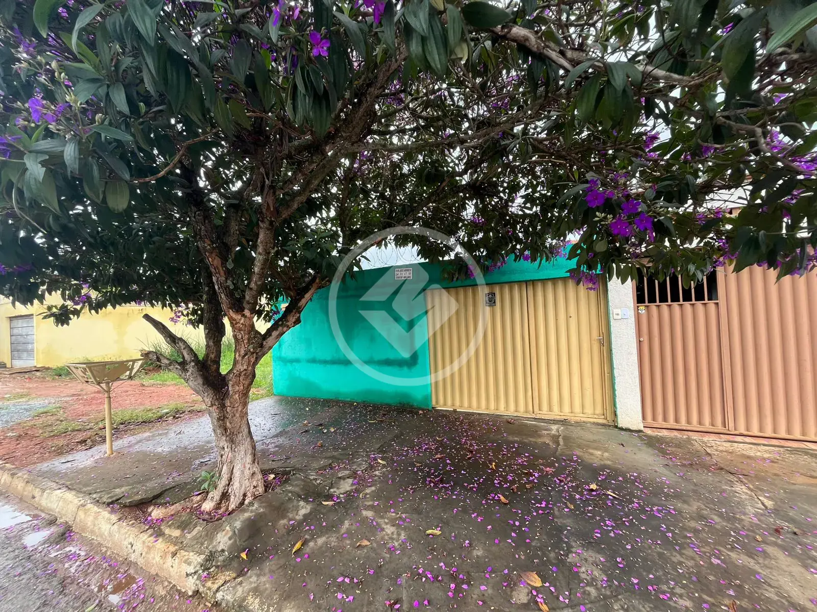 Imagem 1 - Casa em bairro Nazaré, Hidrolândia - GO