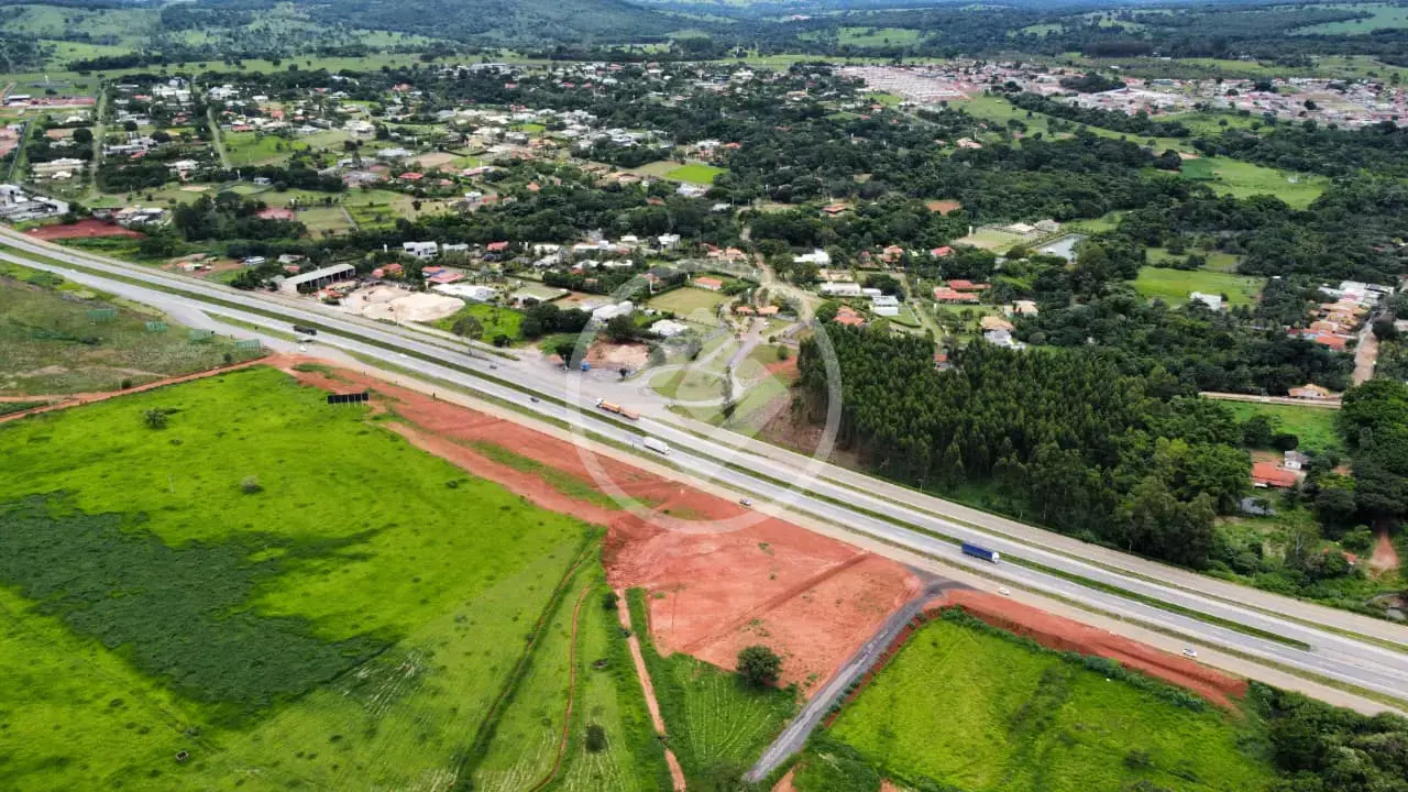 Imagem 2 - Terreno Comercial em BR 153, Hidrolândia - GO