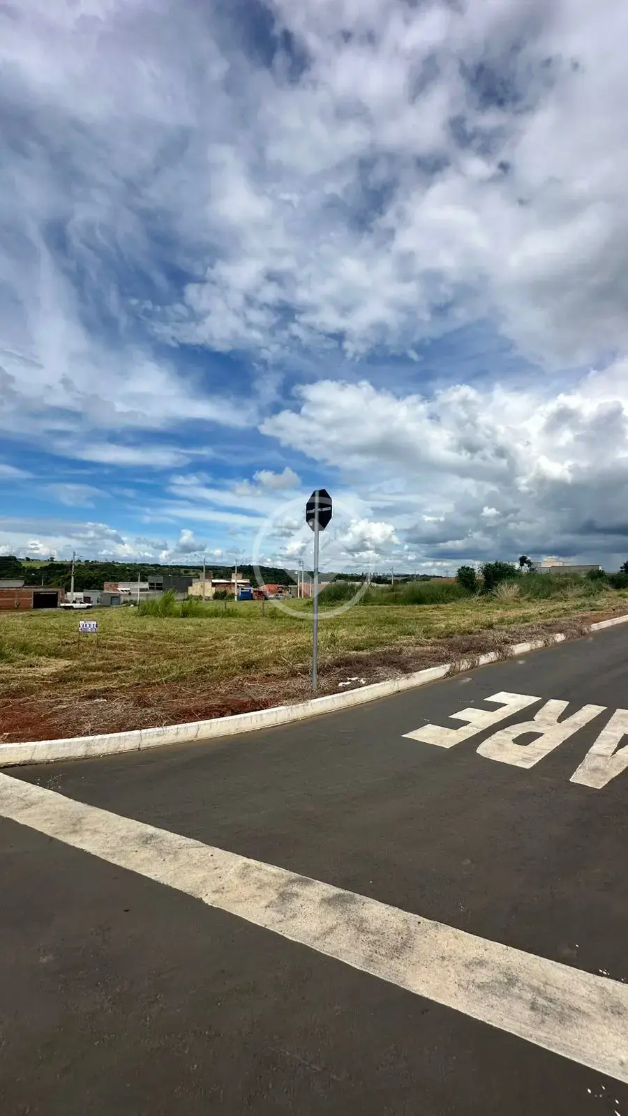 Imagem 2 - Terreno em Village dos Ipês, Hidrolândia - GO