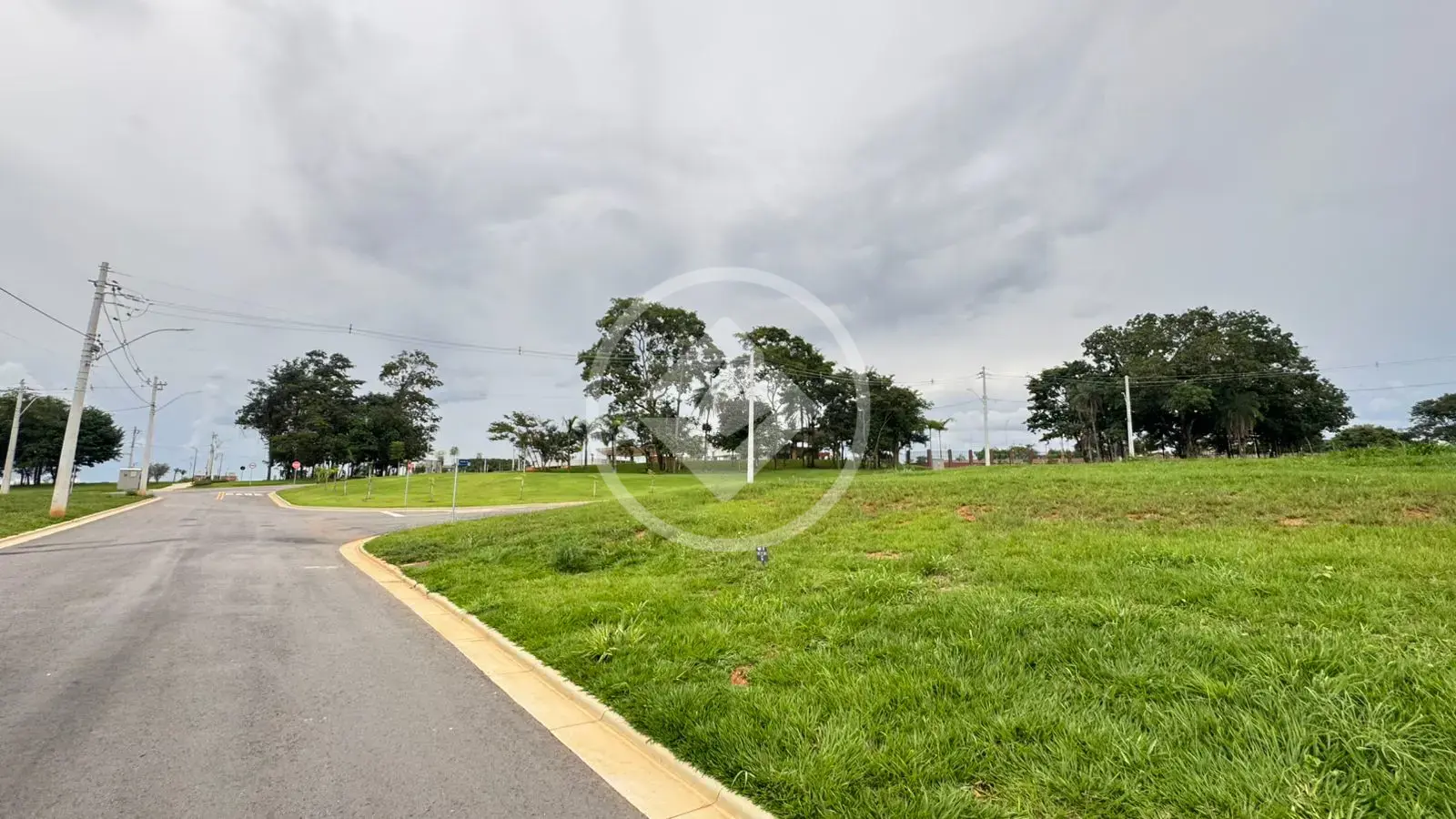 Image 2 - Terreno Condomínio em Jardins Amsterdã, Goiânia - GO