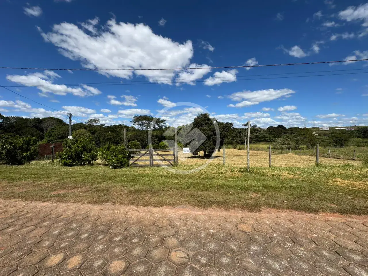 Imagem 1 - Terreno Condomínio em Hidrolandia - Go, Hidrolândia - GO