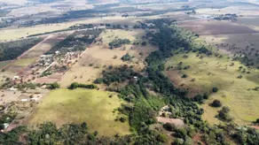 Fazenda Zona Rural Hidrolandia, Hidrolândia - GO — foto 1