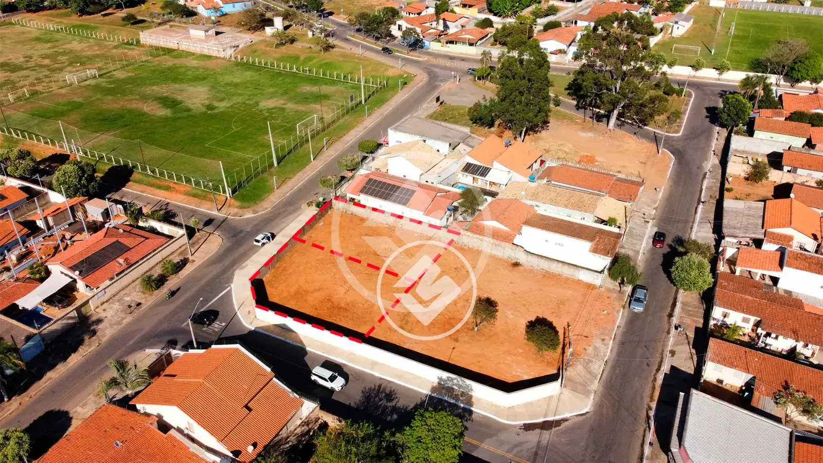 Imagem 1 - Terreno Comercial em bairro Nazaré, Hidrolândia - GO