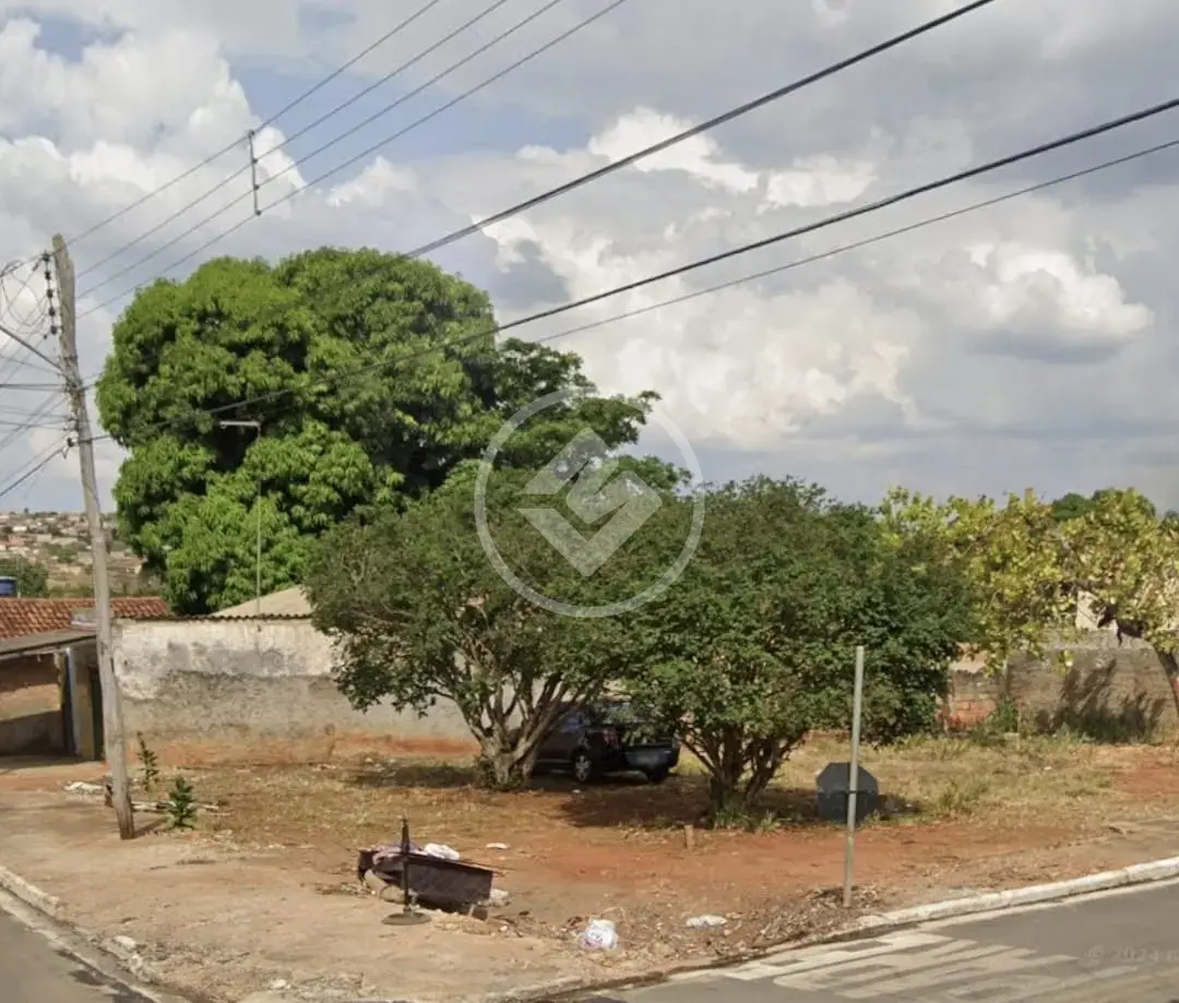 Imagem 1 - Terreno em bairro Nazaré, Hidrolândia - GO