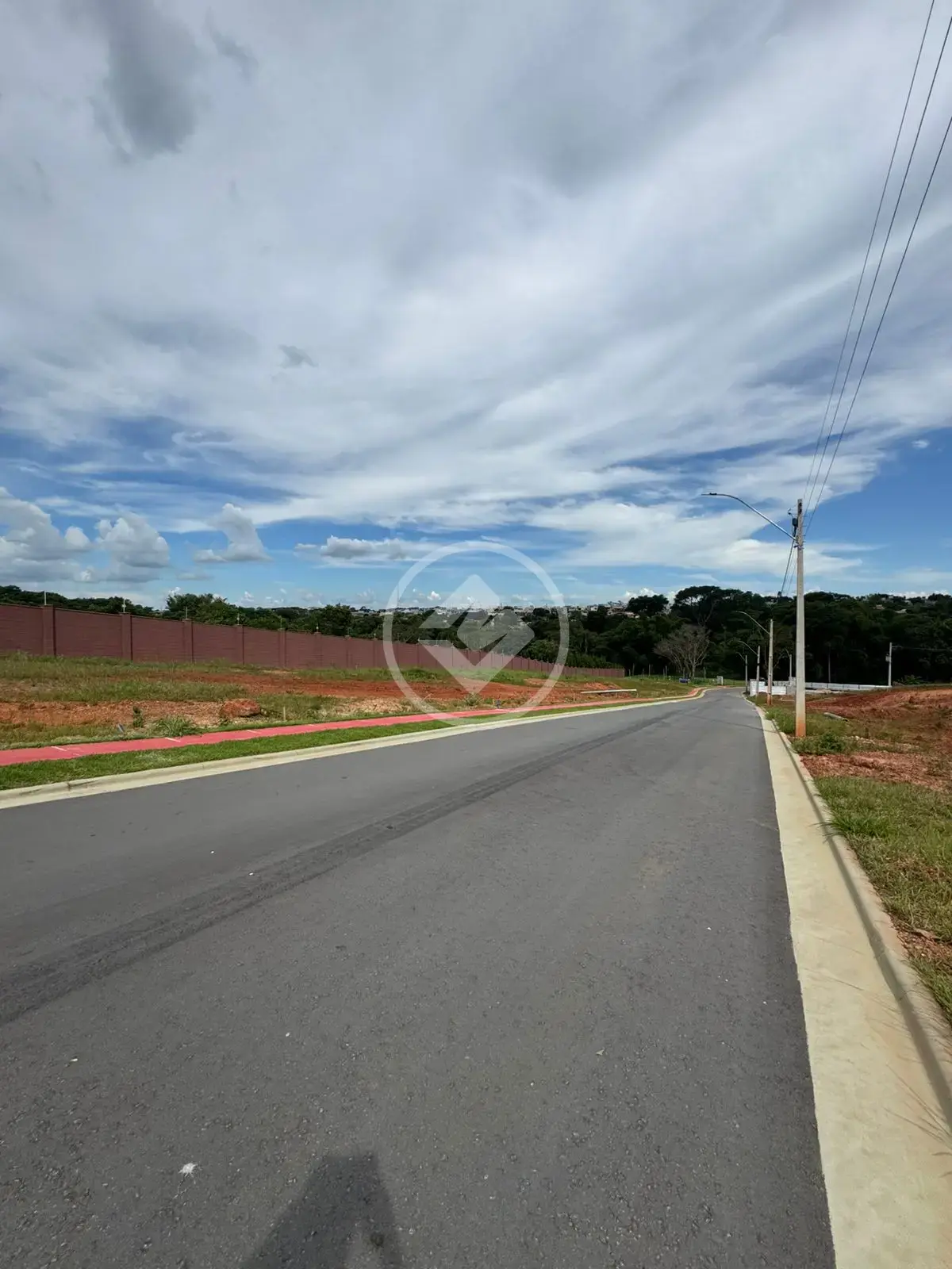 Image 2 - Terreno Condomínio em Jardins Versalhes, Aparecida de Goiânia - GO