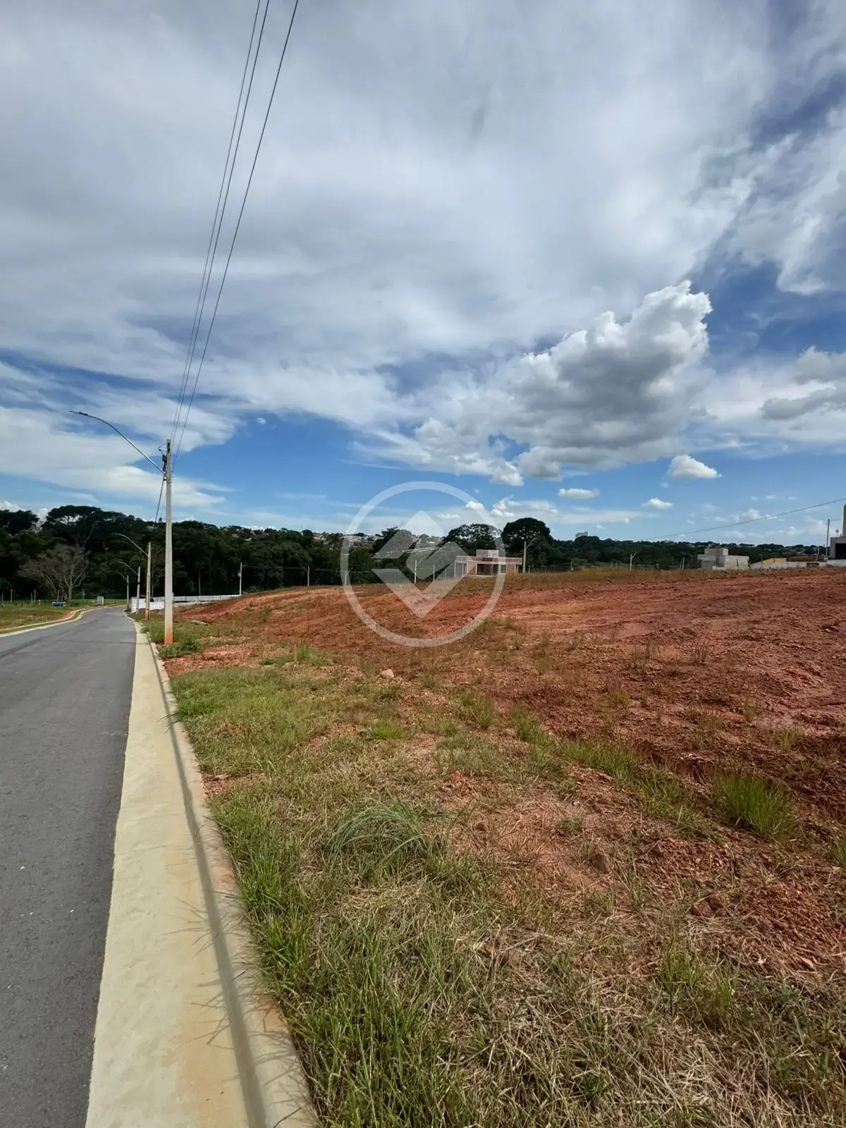 Imagem 1 - Terreno Condomínio em Jardins Versalhes, Aparecida de Goiânia - GO