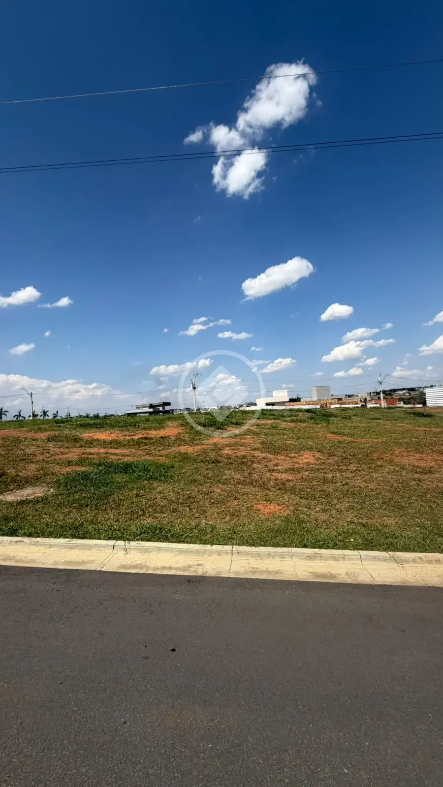 Imagem 1 - Terreno Condomínio em Jardins Versalhes, Aparecida de Goiânia - GO
