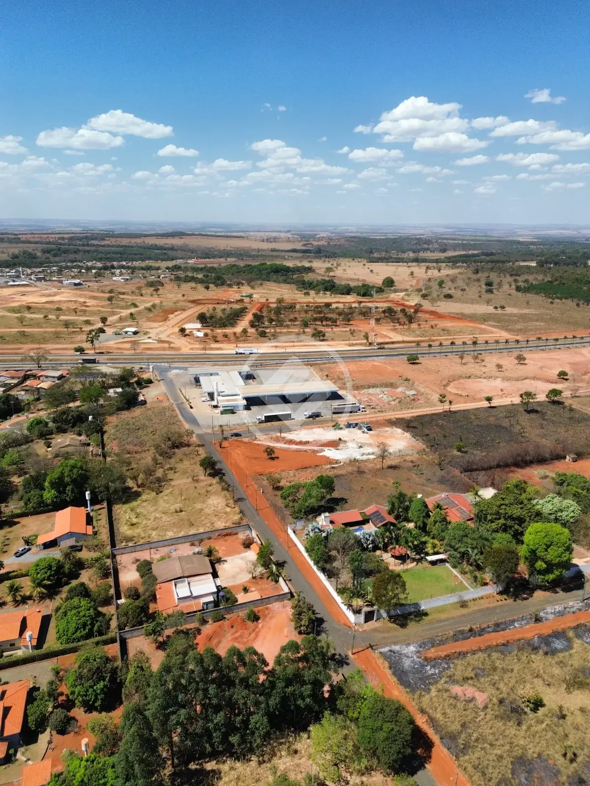 Imagem 1 - Terreno Comercial em Vale dos Lírios, Hidrolândia - GO