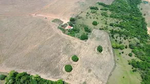 Imagem 5 - Fazenda em Zona Rural Hidrolandia, Hidrolândia - GO