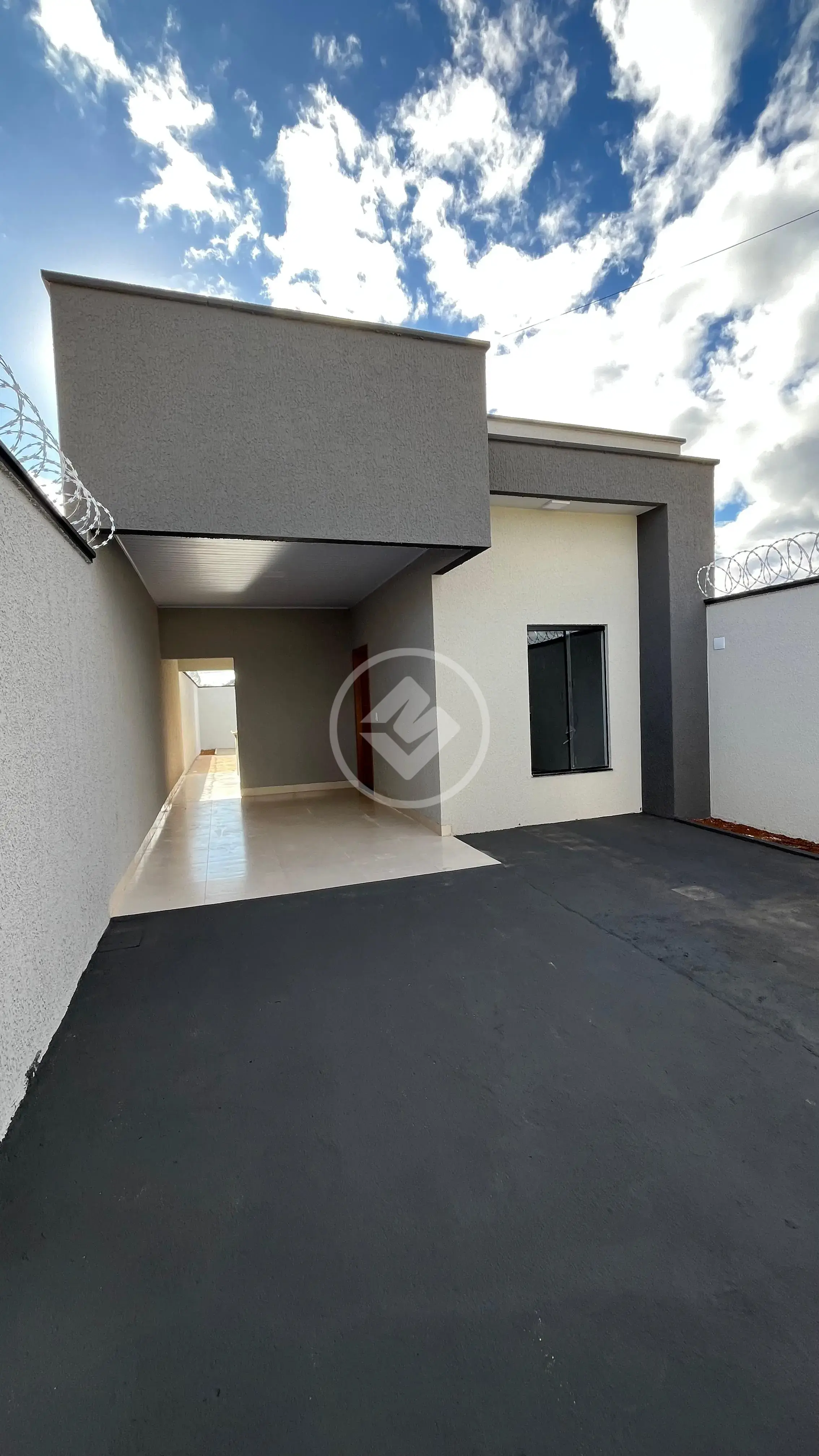 Imagem 1 - Casa em Setor Benjamin, Hidrolândia - GO