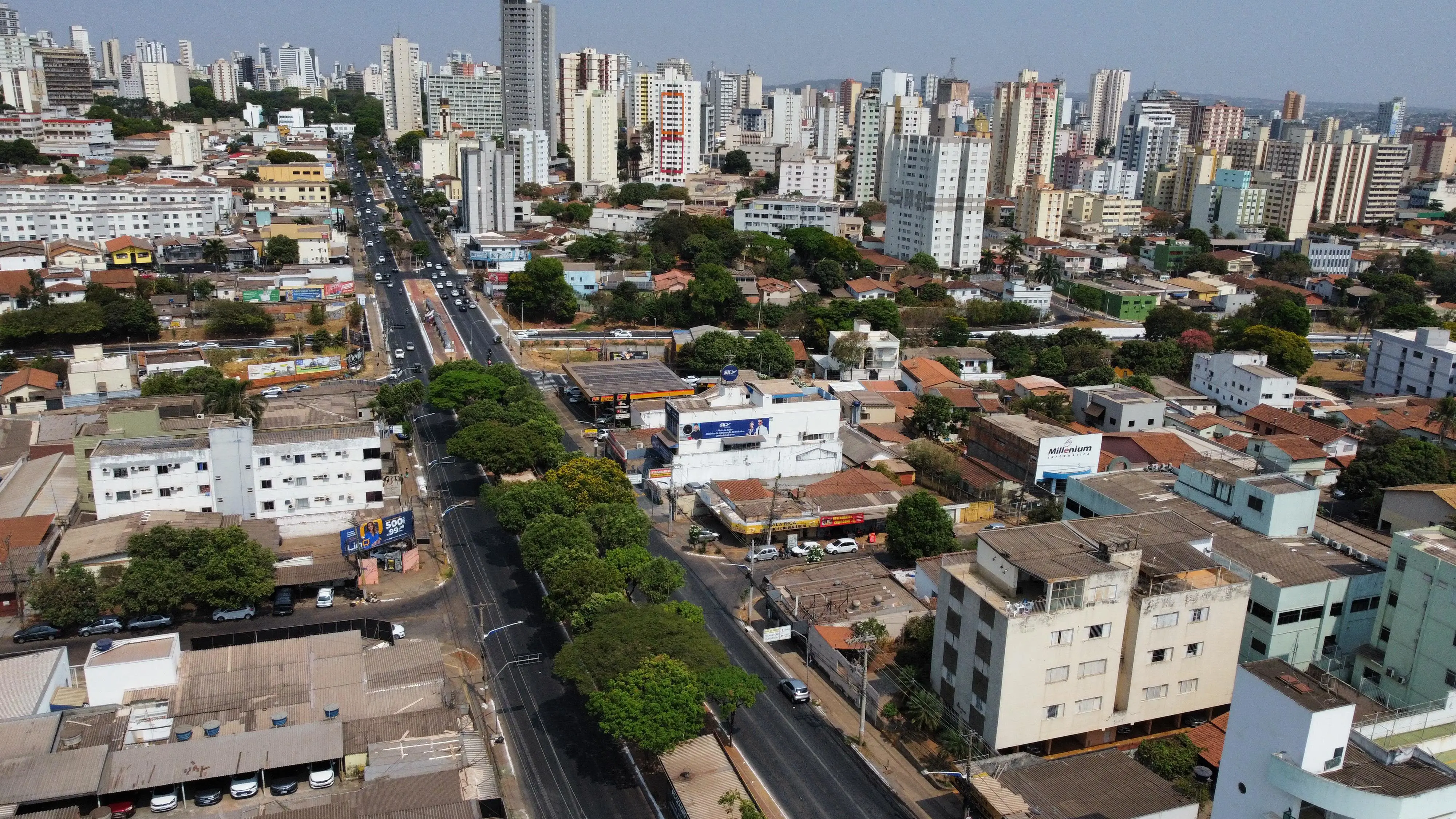 Imagem 2 - Prédio em SETOR UNIVERSITÁRIO, Goiânia - GO