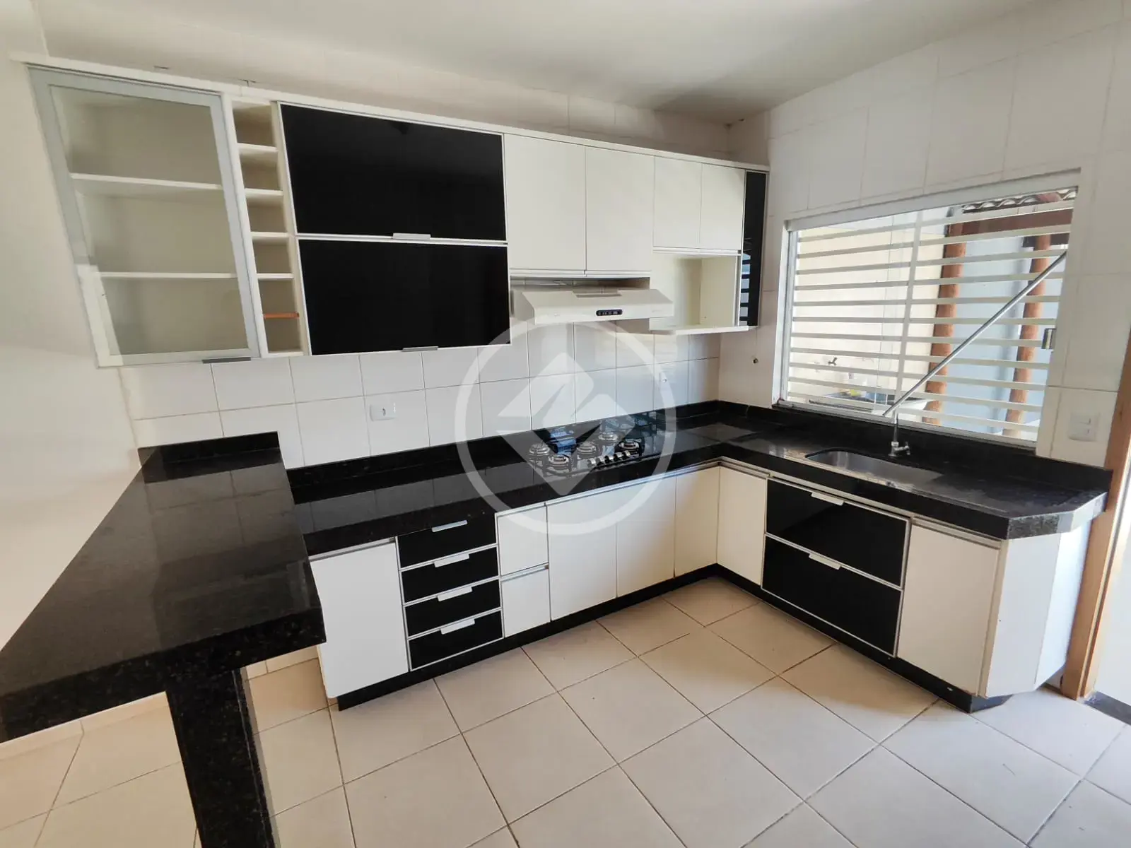 Imagem 1 - Casa em RESIDENCIAL CENTER VILLE, Goiânia - GO