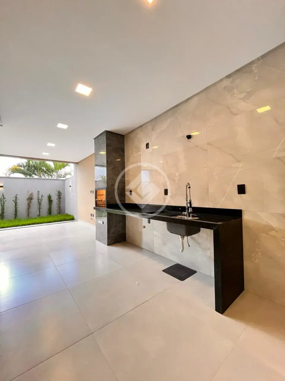 Imagem 2 - Casa em Jardim Helvécia Complemento, Aparecida de Goiânia - GO