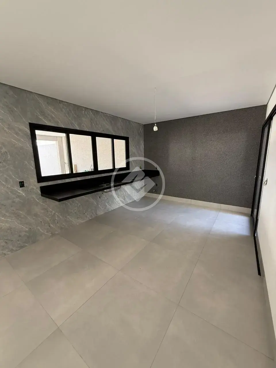 Image 2 - Casa em Condomínio das Esmeraldas, Goiânia - GO