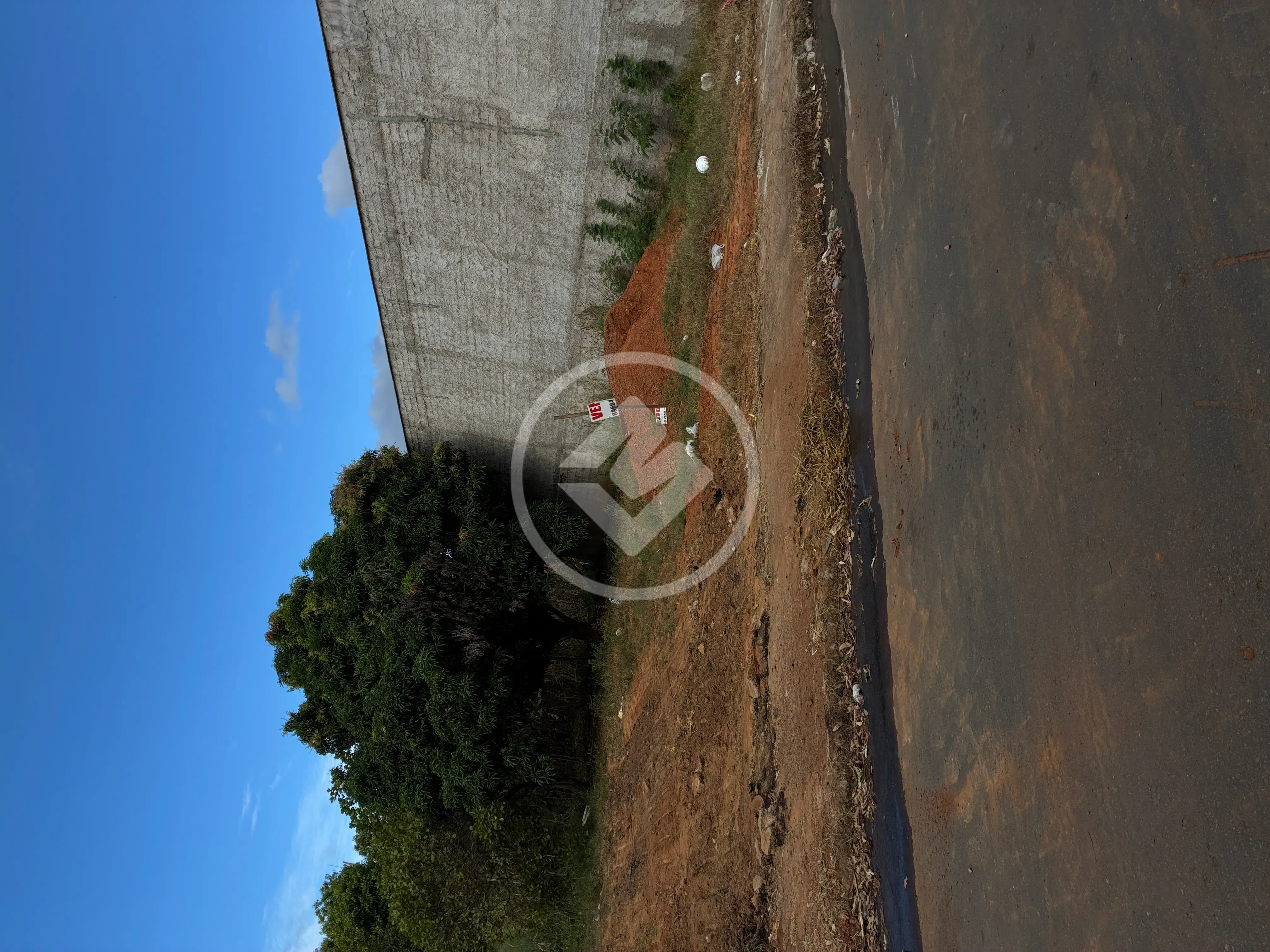 Image 2 - Terreno em Residencial Village Garavelo, Aparecida de Goiânia - GO