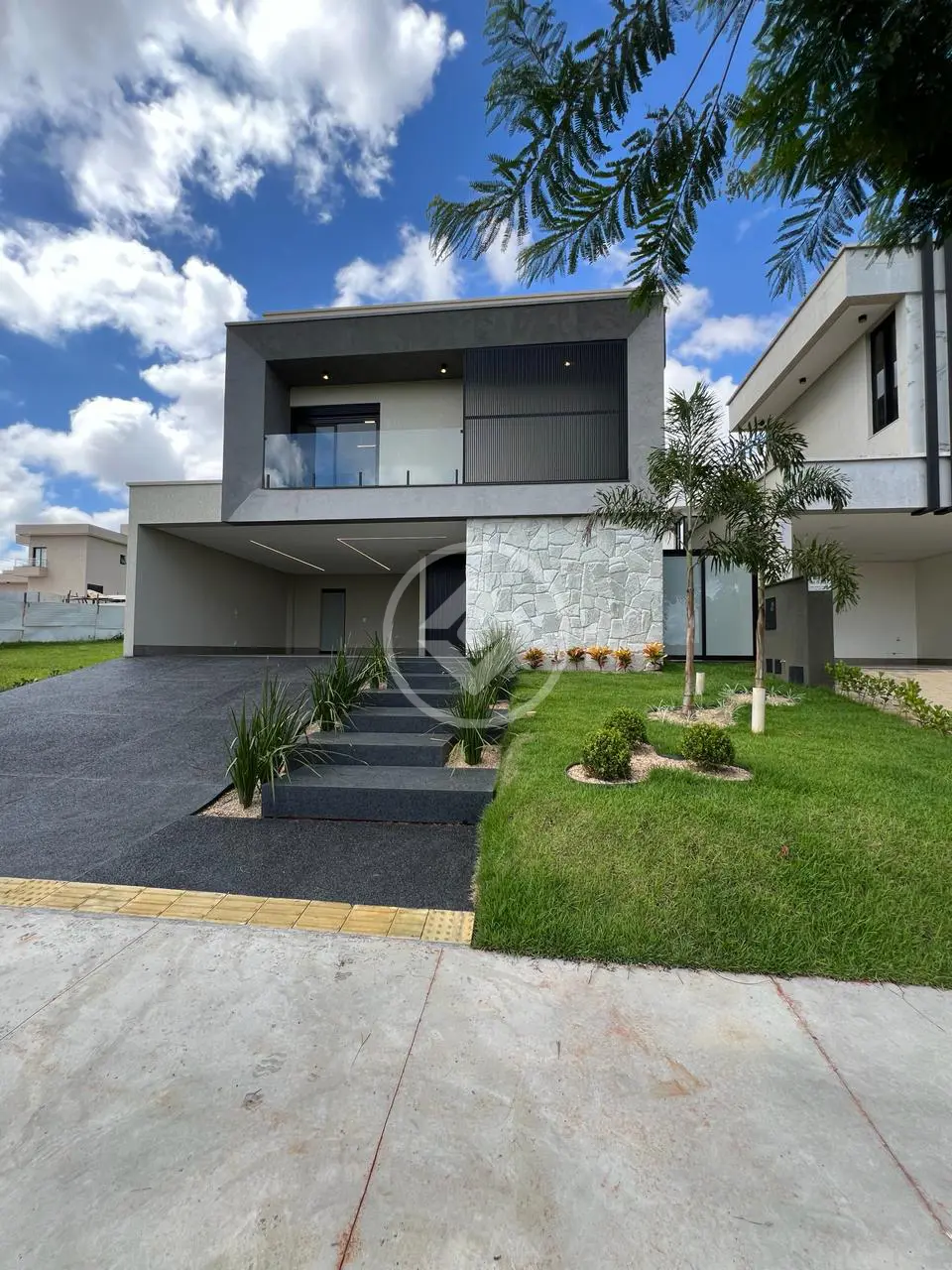 Sobrado Em Condomínio Parqville Pinheiros, Aparecida de Goiânia - GO — foto 1