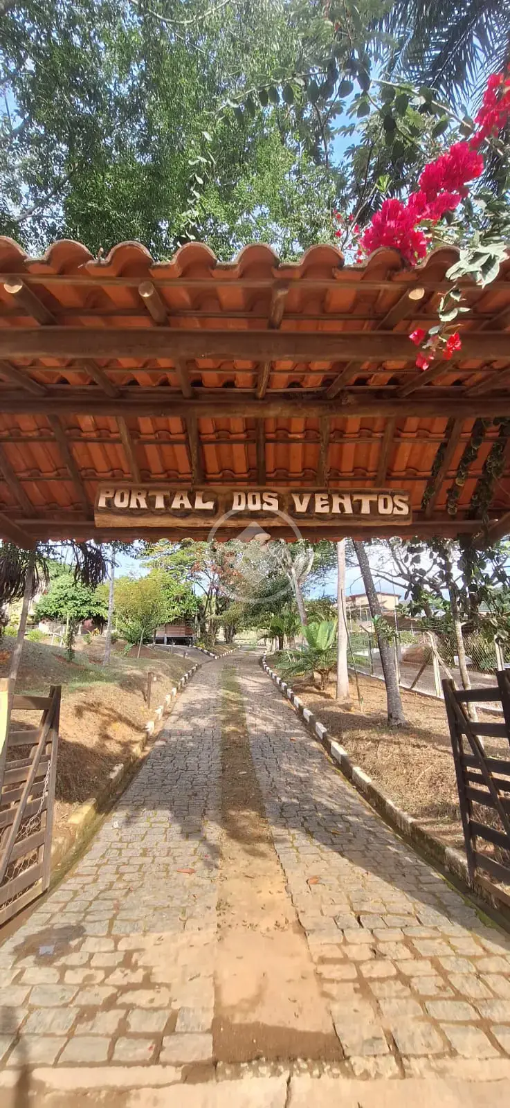 Image 2 - Casa em Geral, Santana do Paraíso - MG