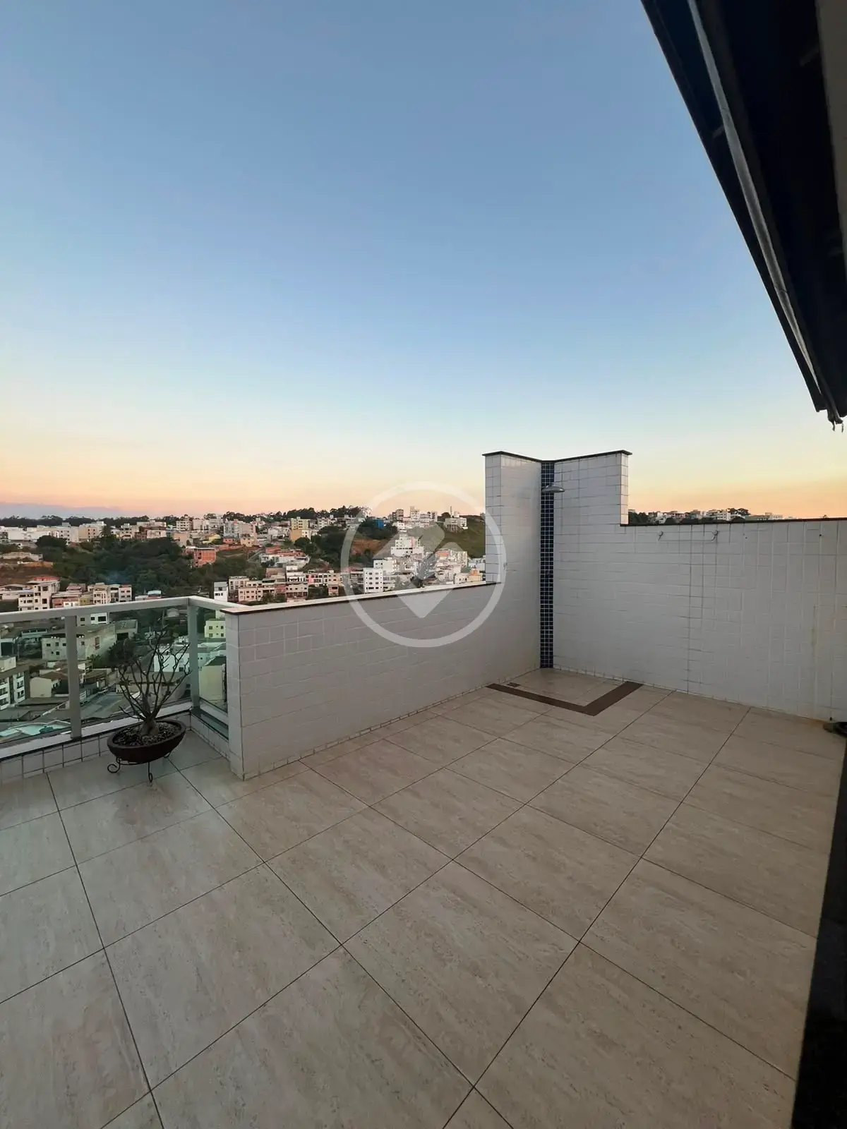 Imagem 1 - Cobertura Duplex em Cidade Nova, Santana do Paraíso - MG