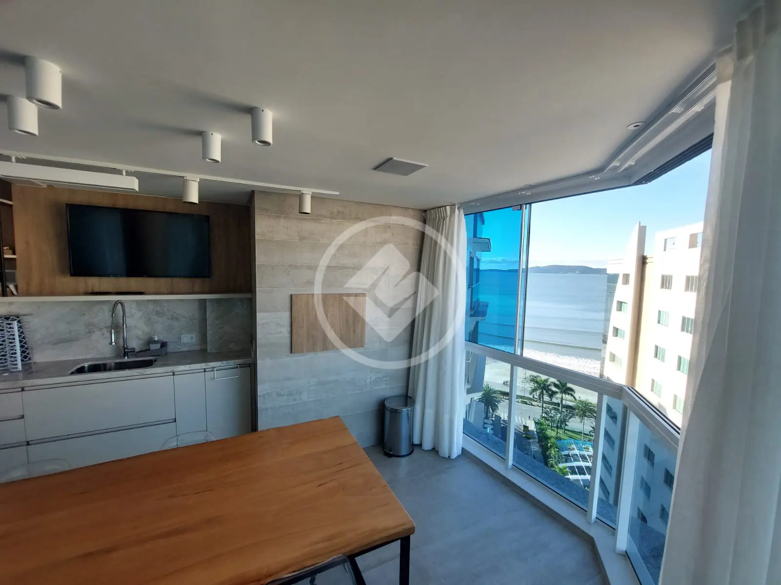 Imagem 1 - Cobertura em Meia Praia, Itapema - SC