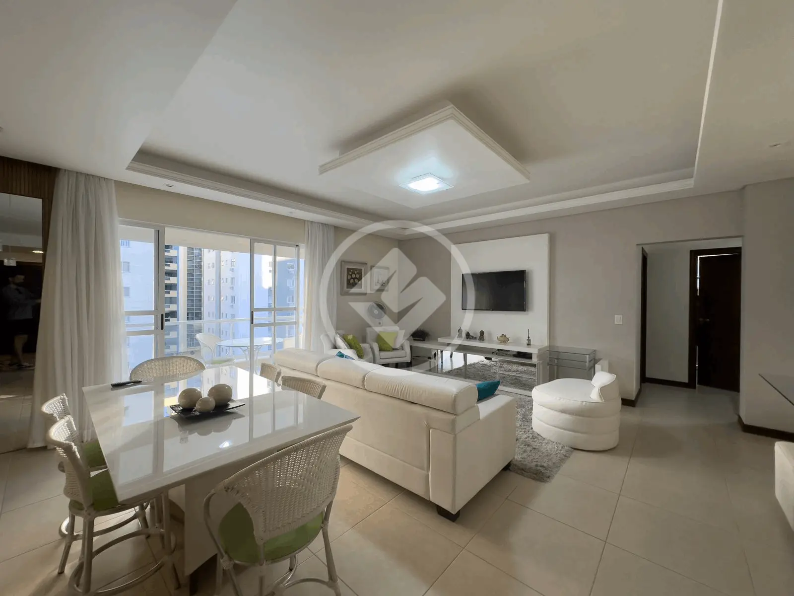 Imagem 1 - Apartamento em Meia Praia, Itapema - SC