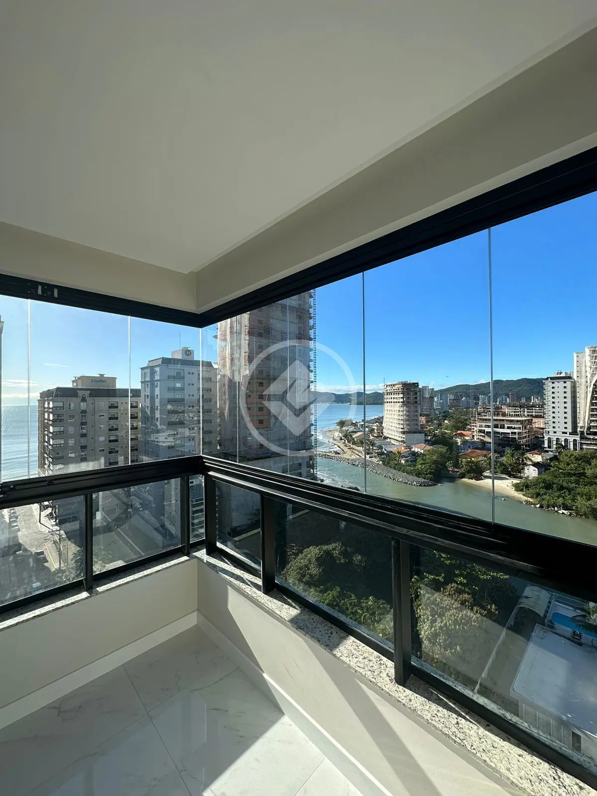 Imagem 4 - Apartamento em Meia Praia, Itapema - SC