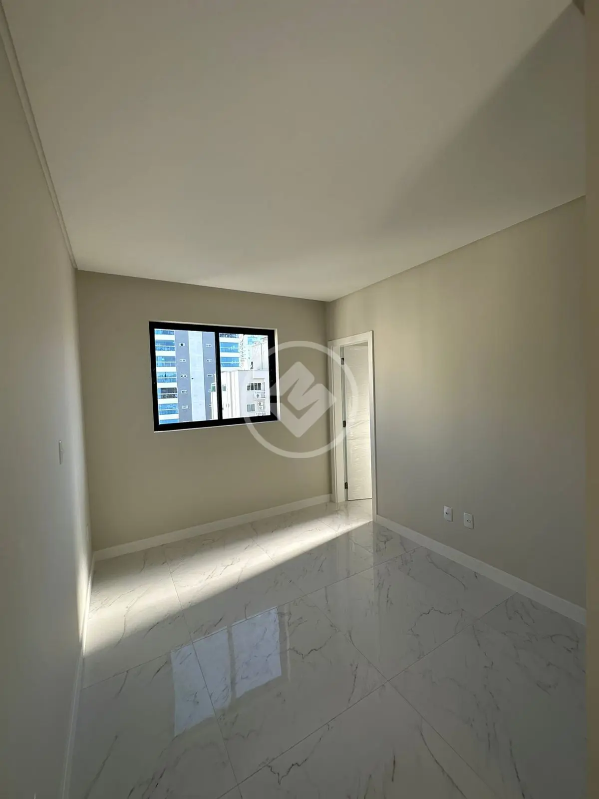 Imagem 3 - Apartamento em Meia Praia, Itapema - SC