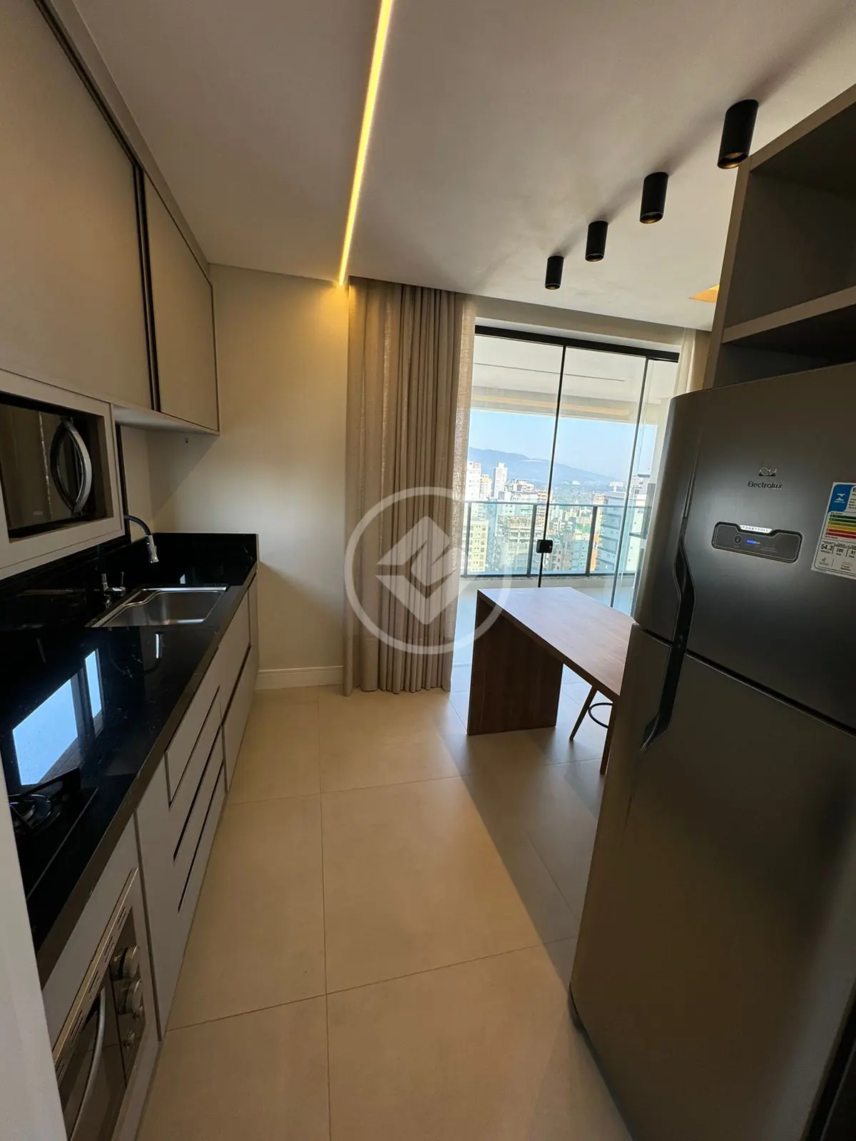 Apartamento Meia Praia, Itapema - SC — foto 1
