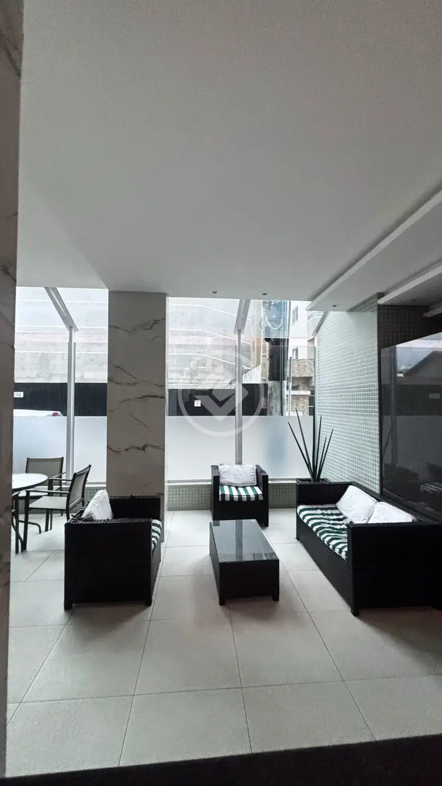Image 2 - Apartamento em Meia Praia, Itapema - SC