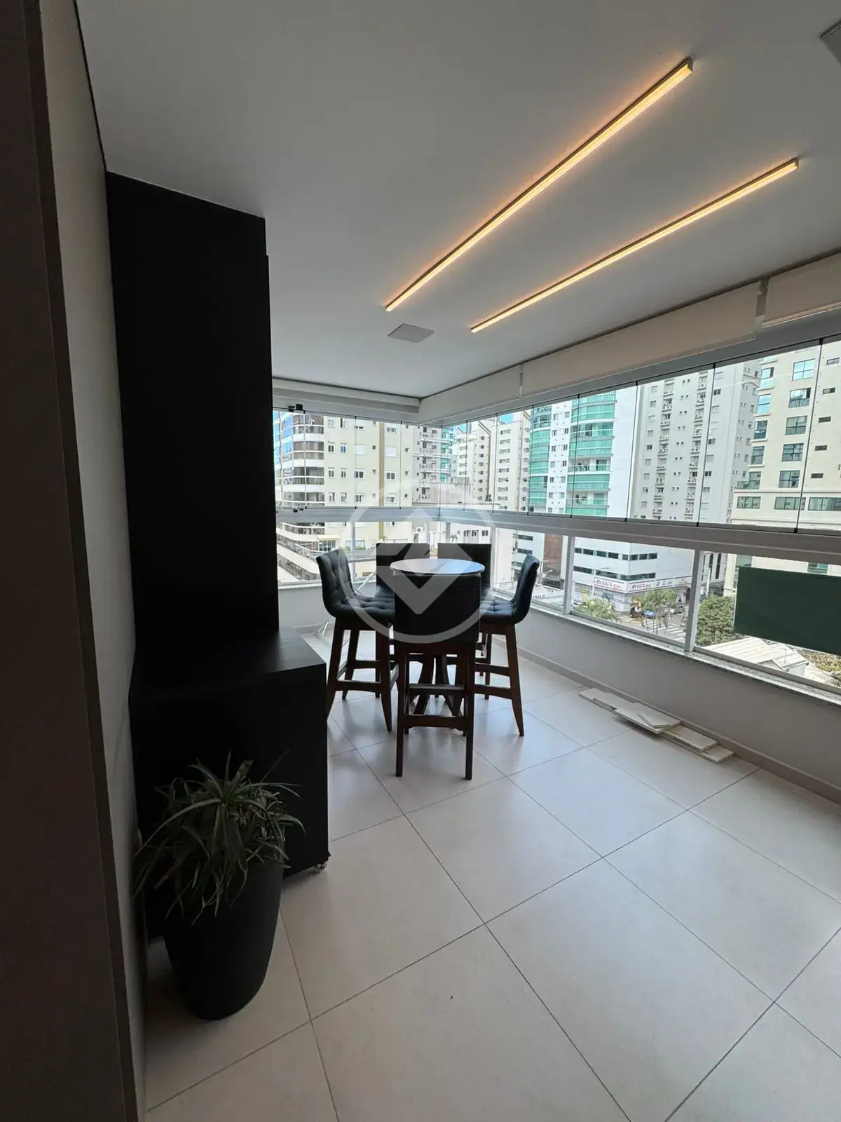 Imagem 3 - Apartamento em Meia Praia, Itapema - SC