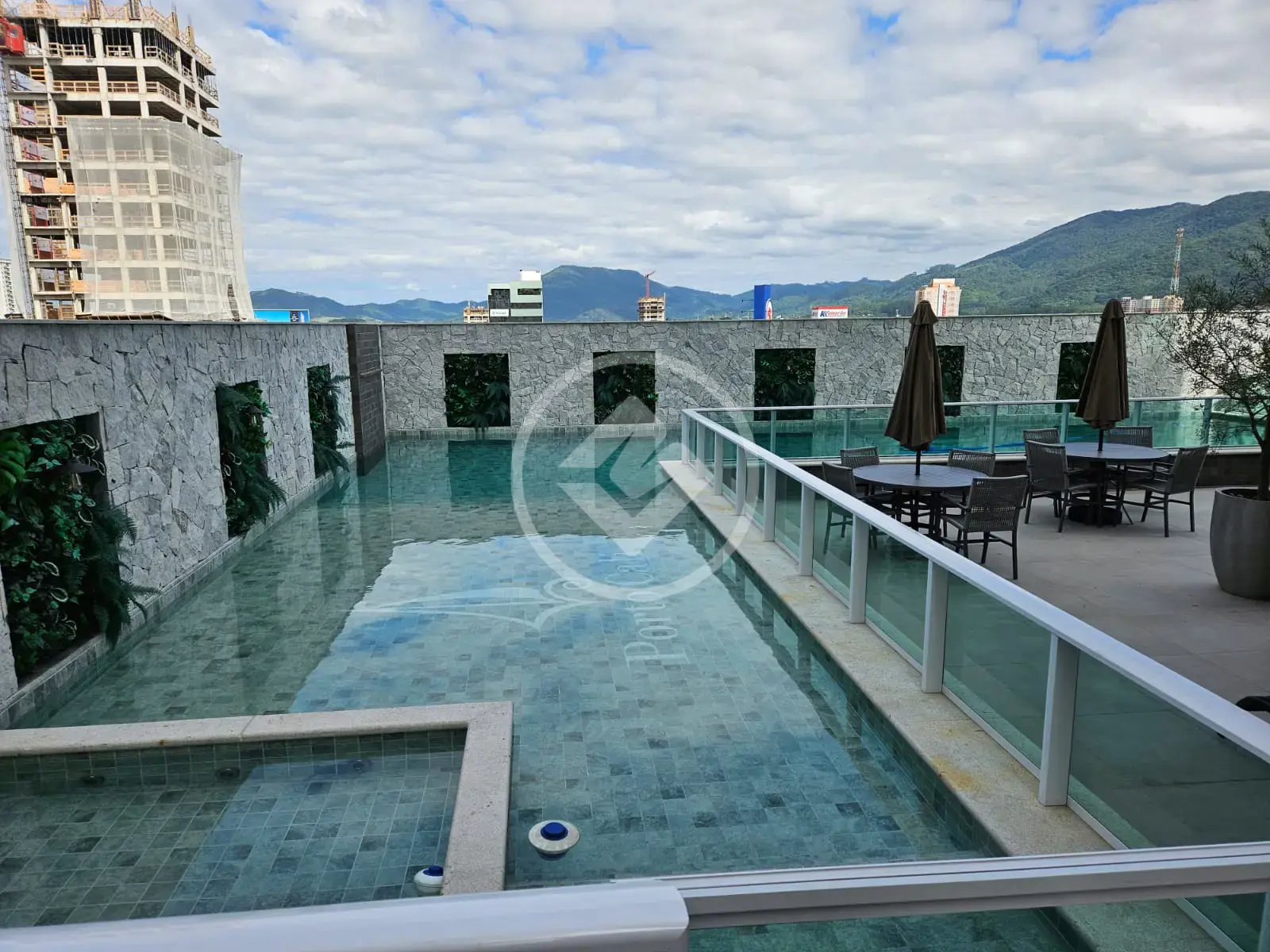 Imagem 1 - Apartamento em Meia Praia, Itapema - SC
