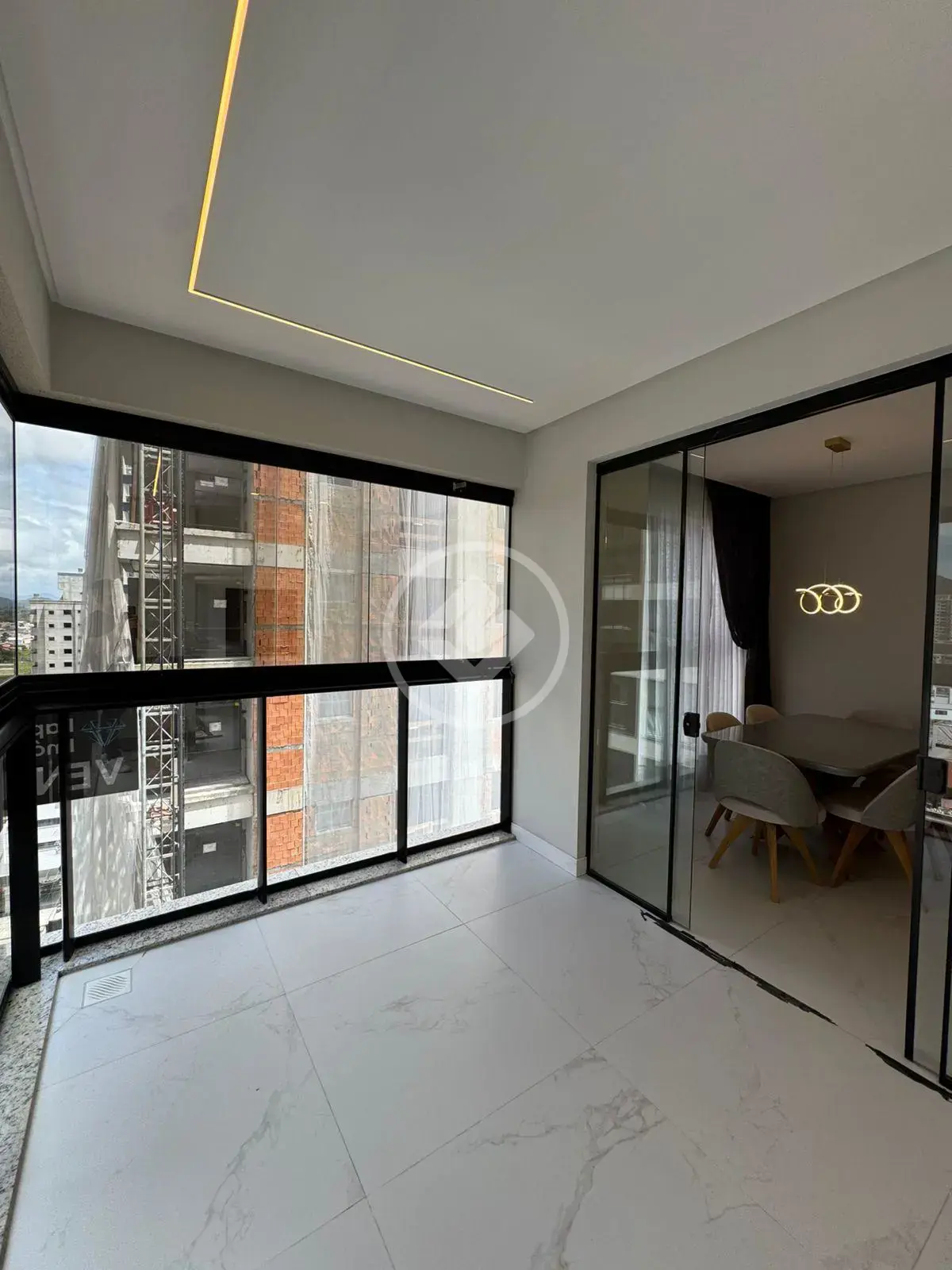 Imagem 4 - Apartamento em Meia Praia, Itapema - SC