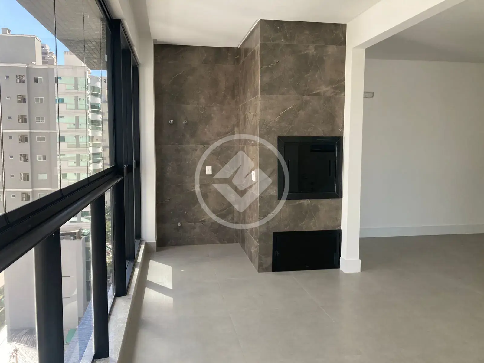 Imagem 1 - Apartamento em Meia Praia, Itapema - SC