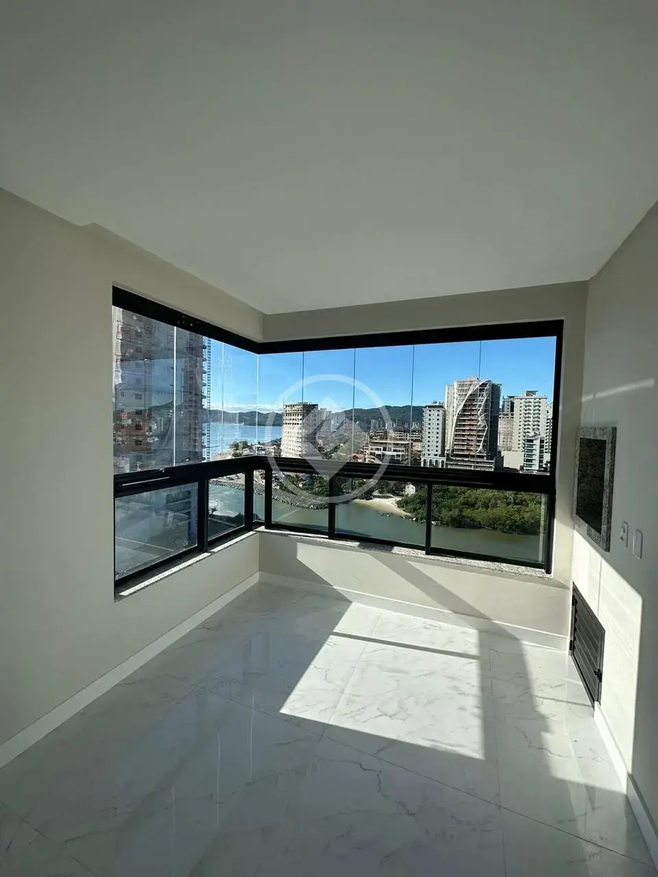 Image 2 - Apartamento em Meia Praia, Itapema - SC