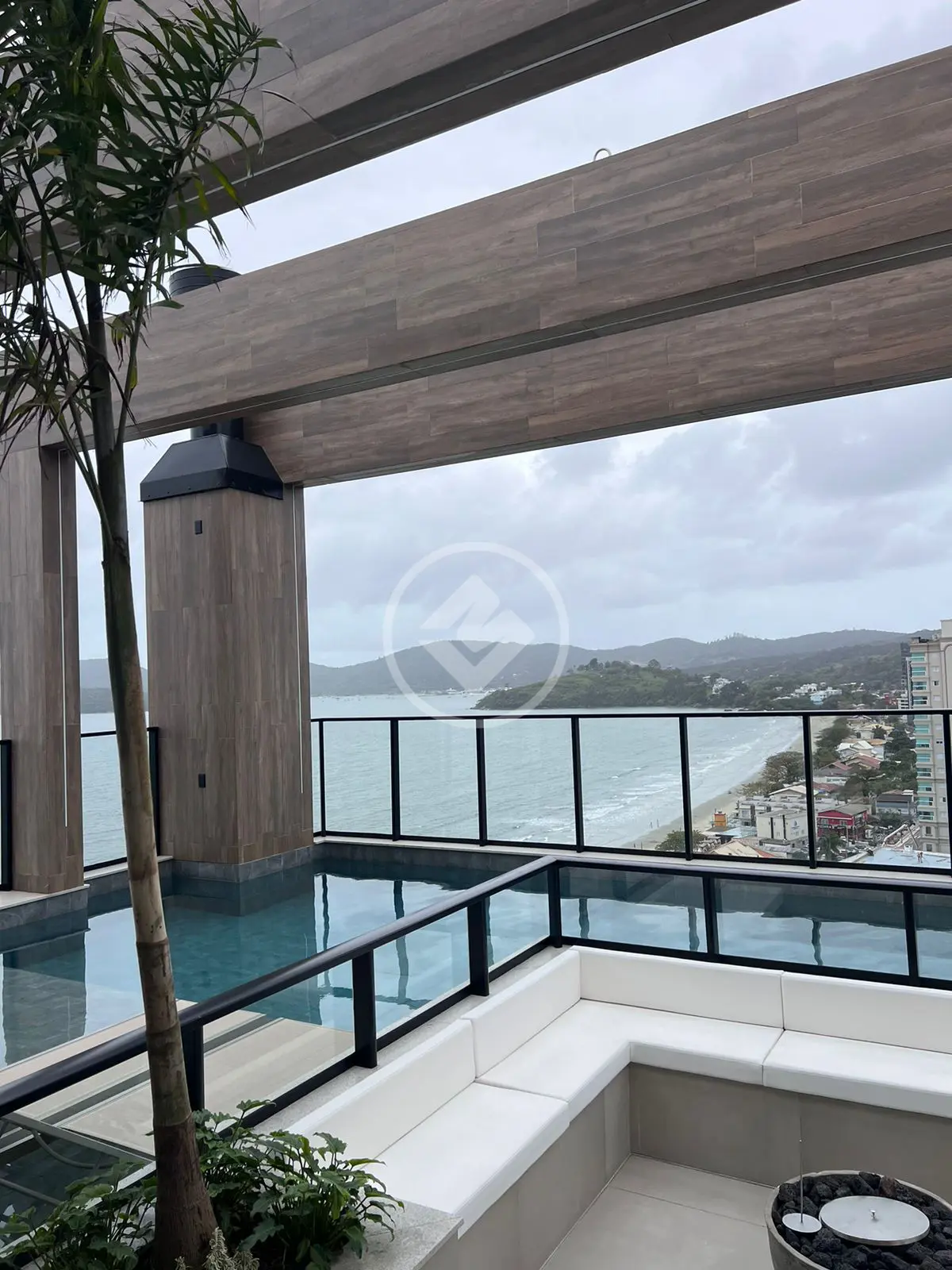 Imagem 1 - Apartamento em PEREQUE, Porto Belo - SC
