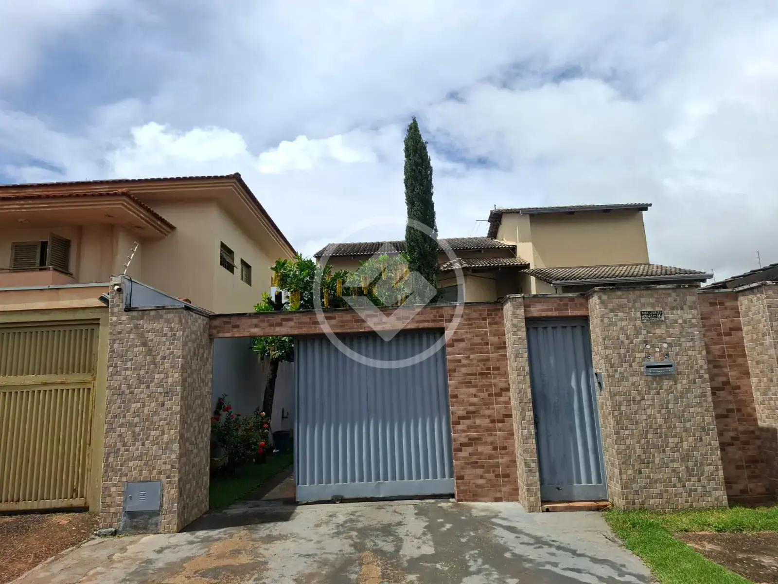 Image 2 - Sobrado em Santa Genoveva, Goiânia - GO