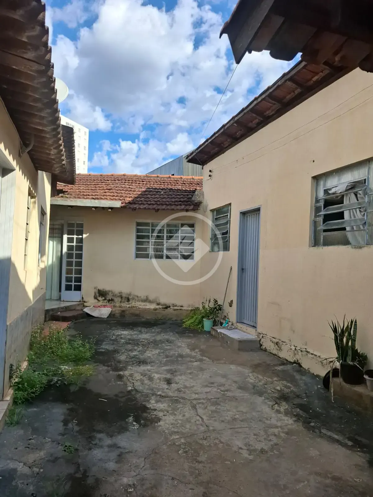 Imagem 1 - Casa em Setor Aeroporto, Goiânia - GO