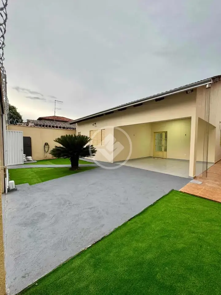 Image 2 - Casa em Village Atalaia, Goiânia - GO