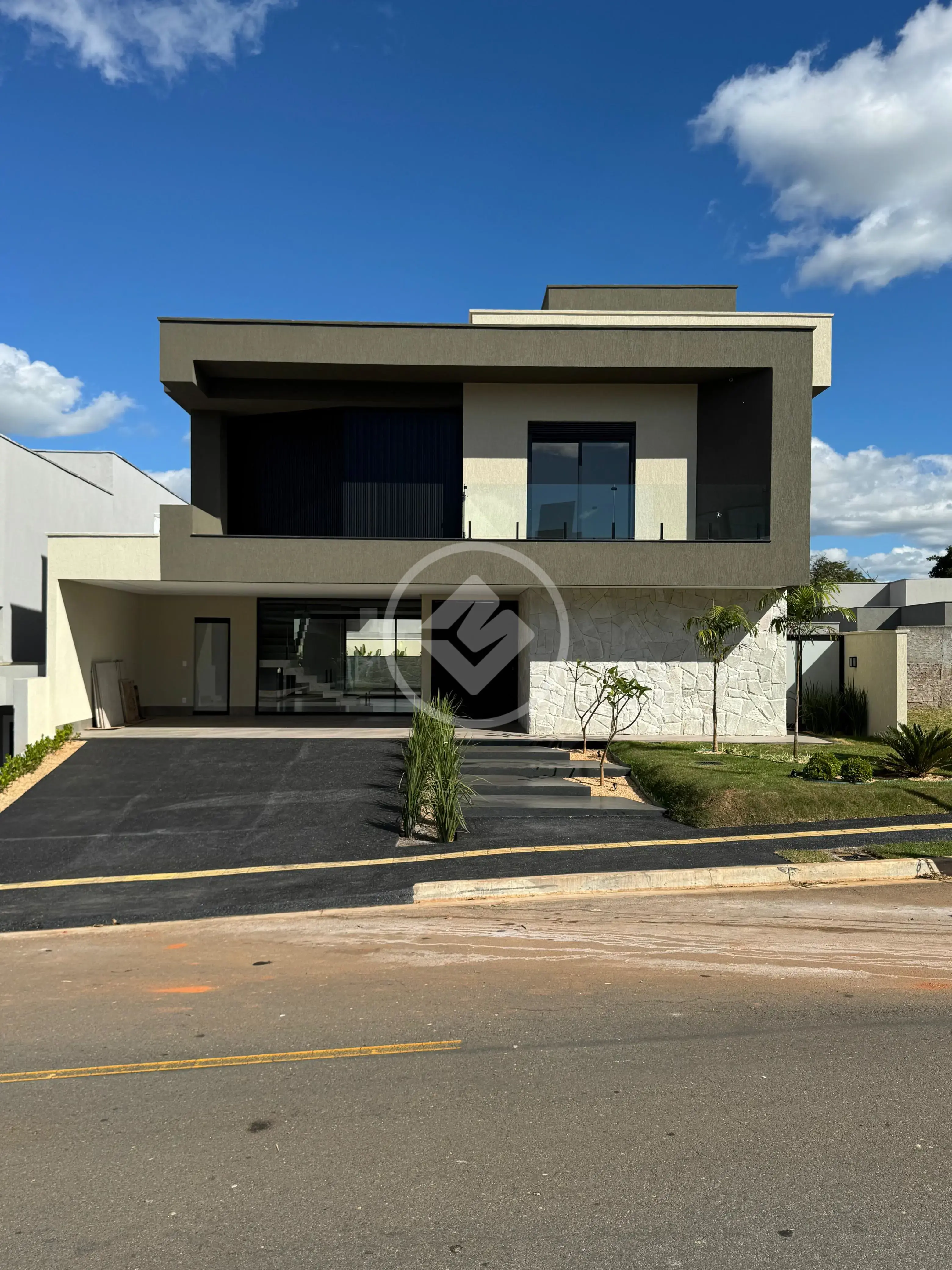 Image 2 - Sobrado Em Condomínio em Residencial Goiânia Golfe Clube, Goiânia - GO