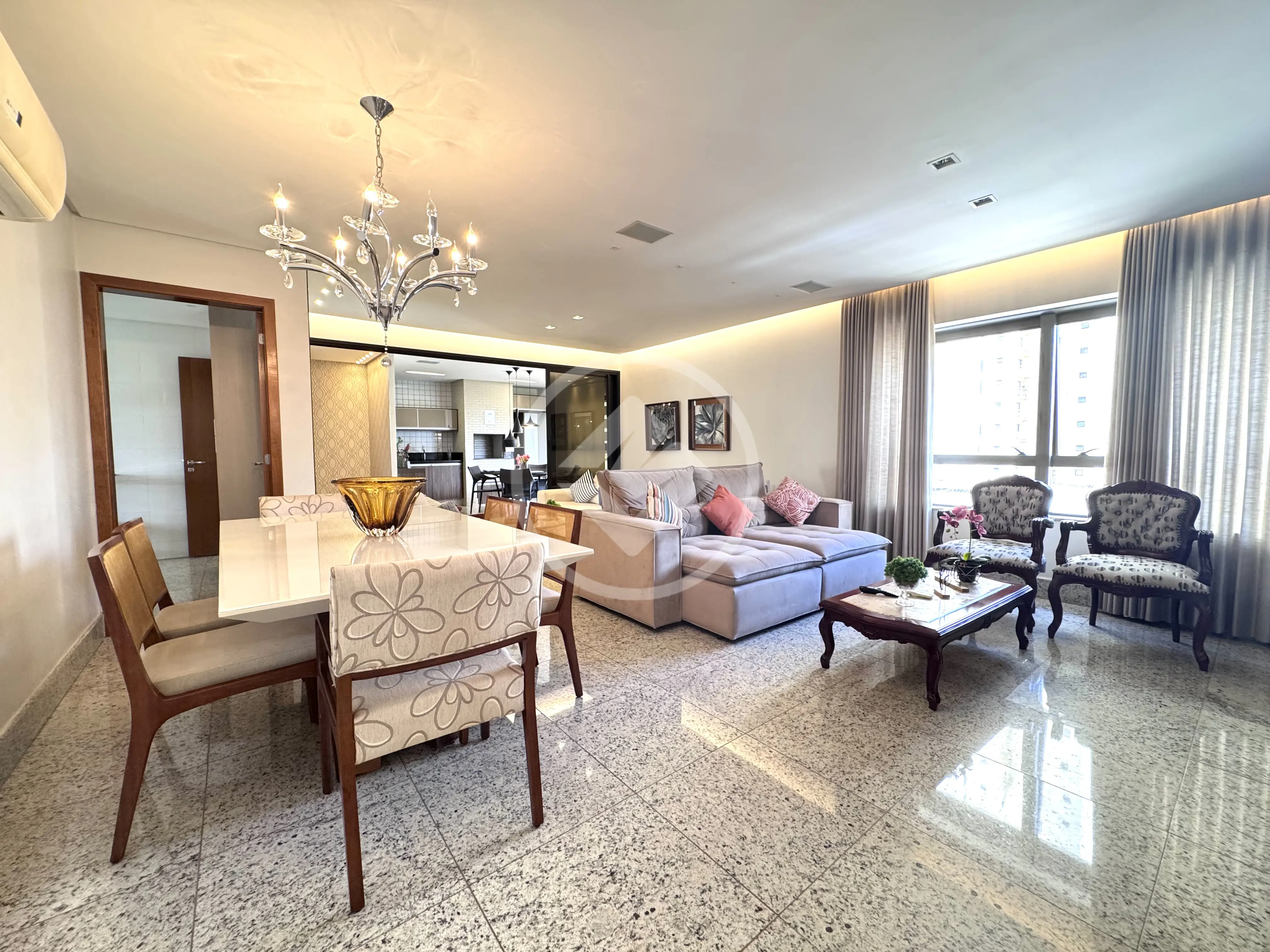 Apartamento Setor Bueno, Goiânia - GO — foto 1