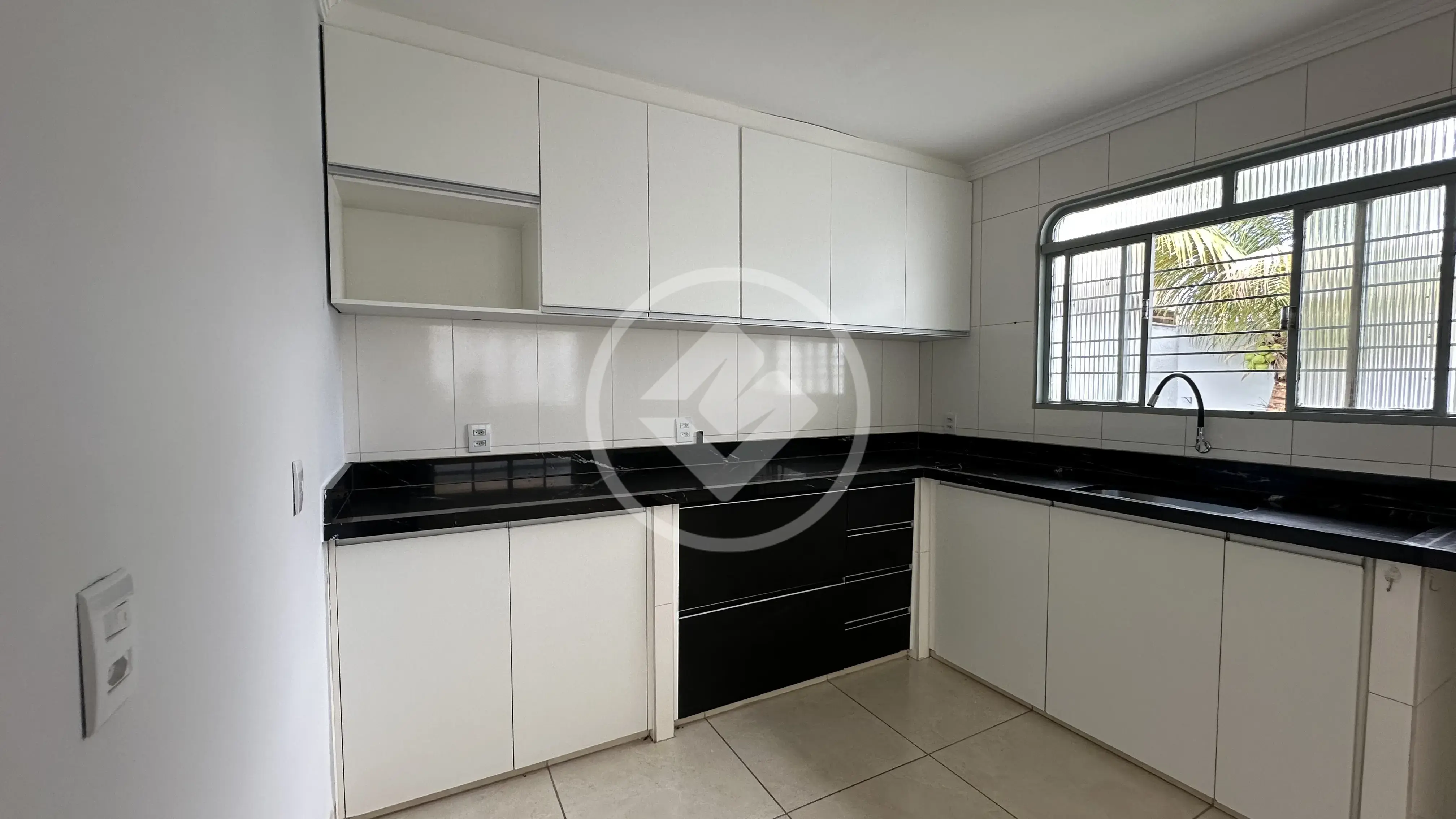Image 2 - Casa em PARQUE ANHANGUERA, Goiânia - GO