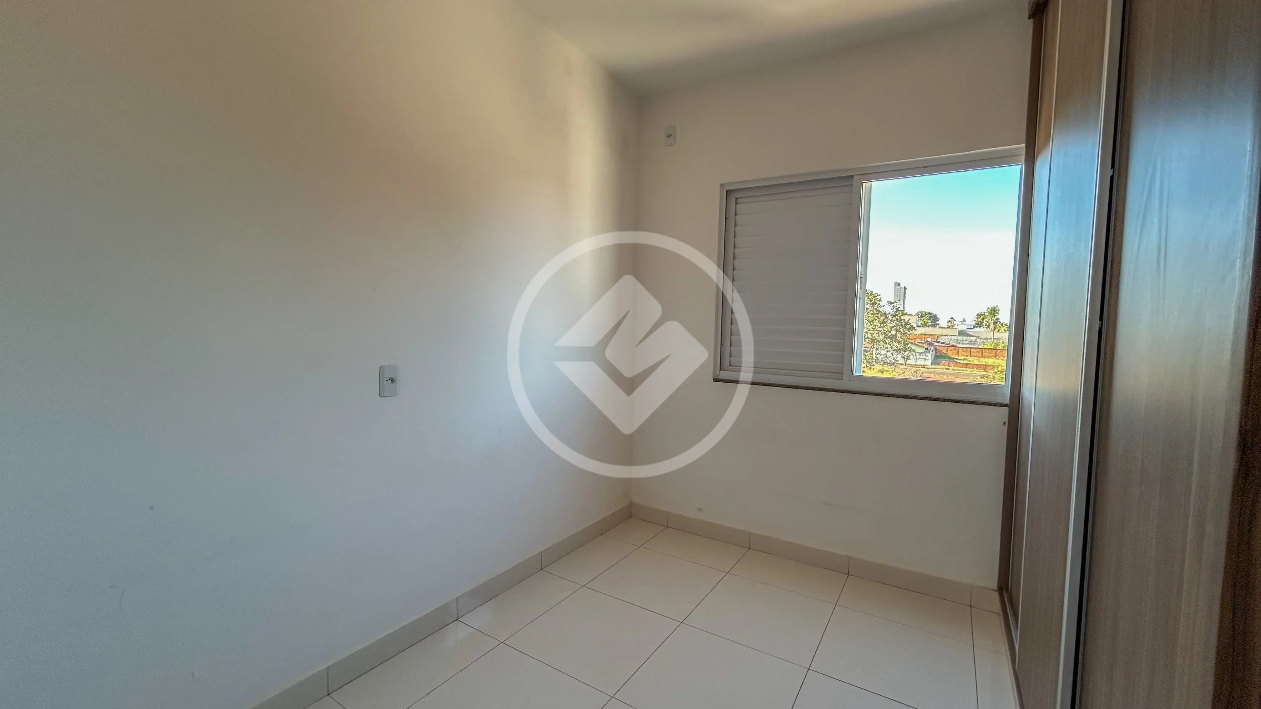 Image 2 - Apartamento em Vila Fátima, Jataí - GO