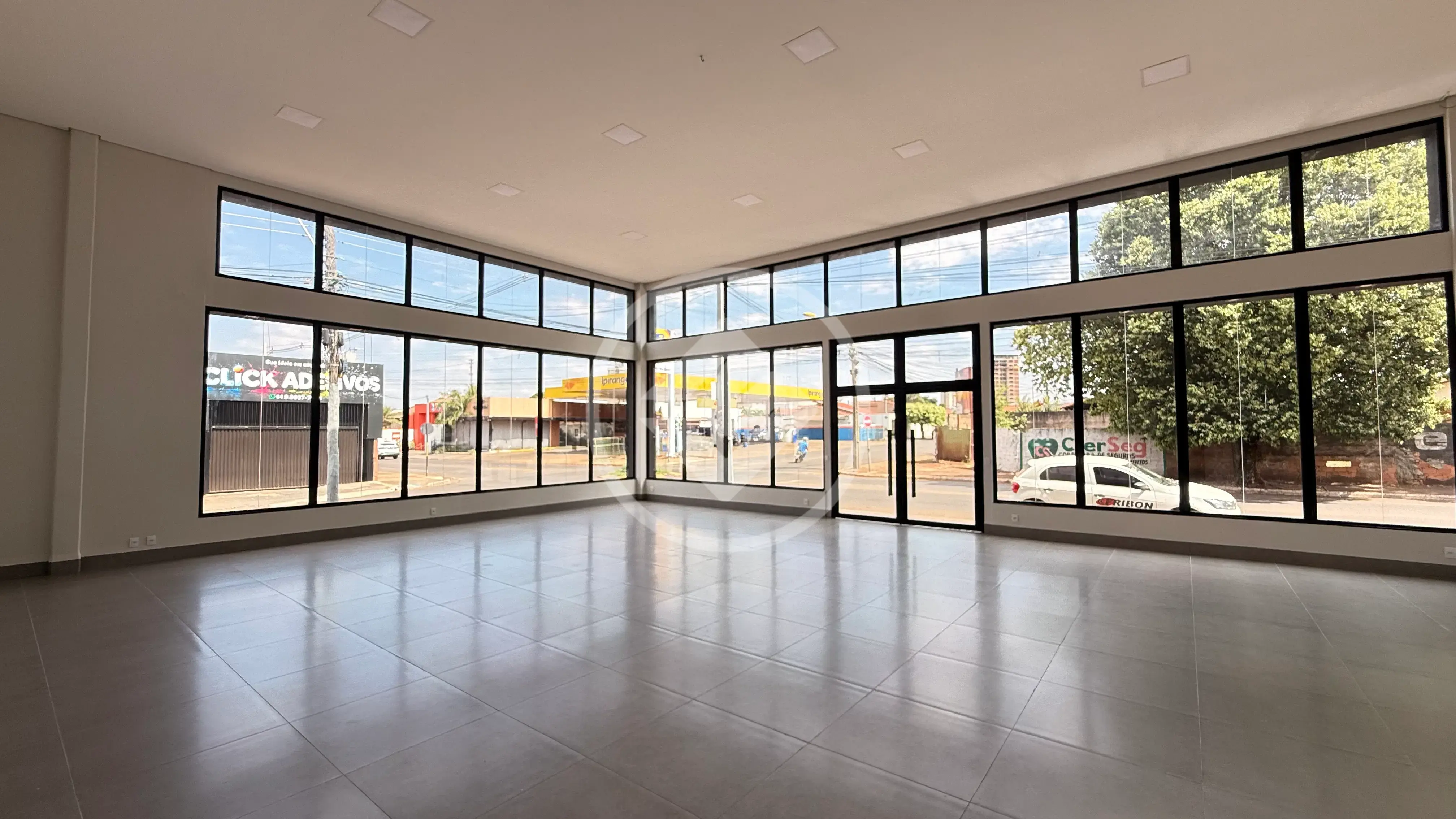 Image 2 - Sala Comercial em Centro, Jataí - GO