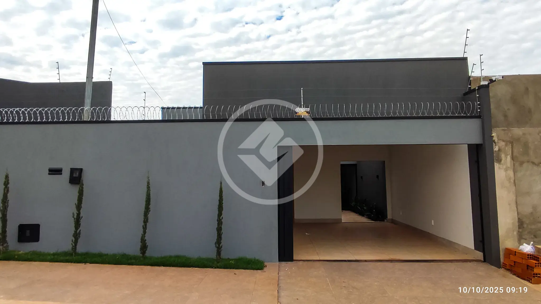 Imagem 1 - Casa em Conjunto Residencial Cidade Jardim, Jataí - GO