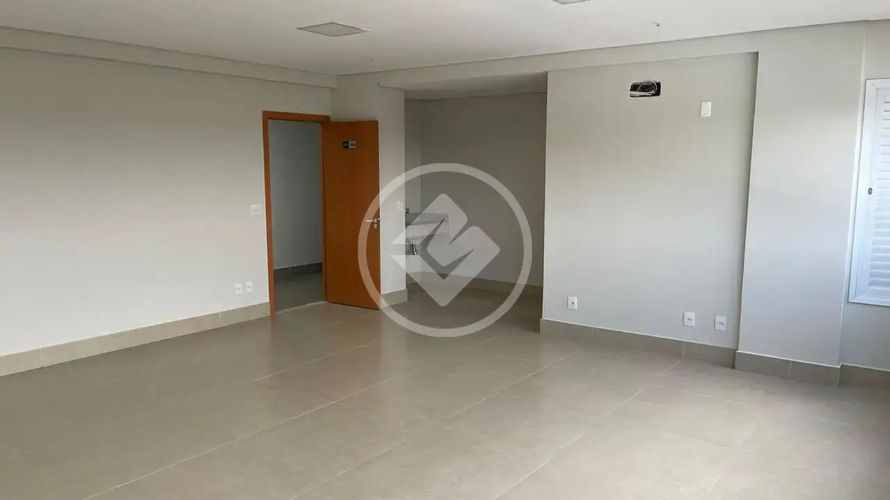 Image 2 - Sala Comercial em Centro, Jataí - GO