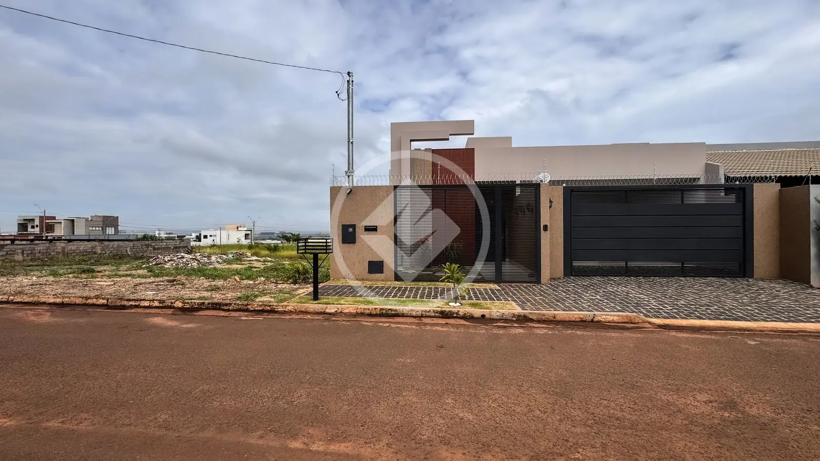 Casa Residencial Flamboyant, Jataí - GO — foto 1