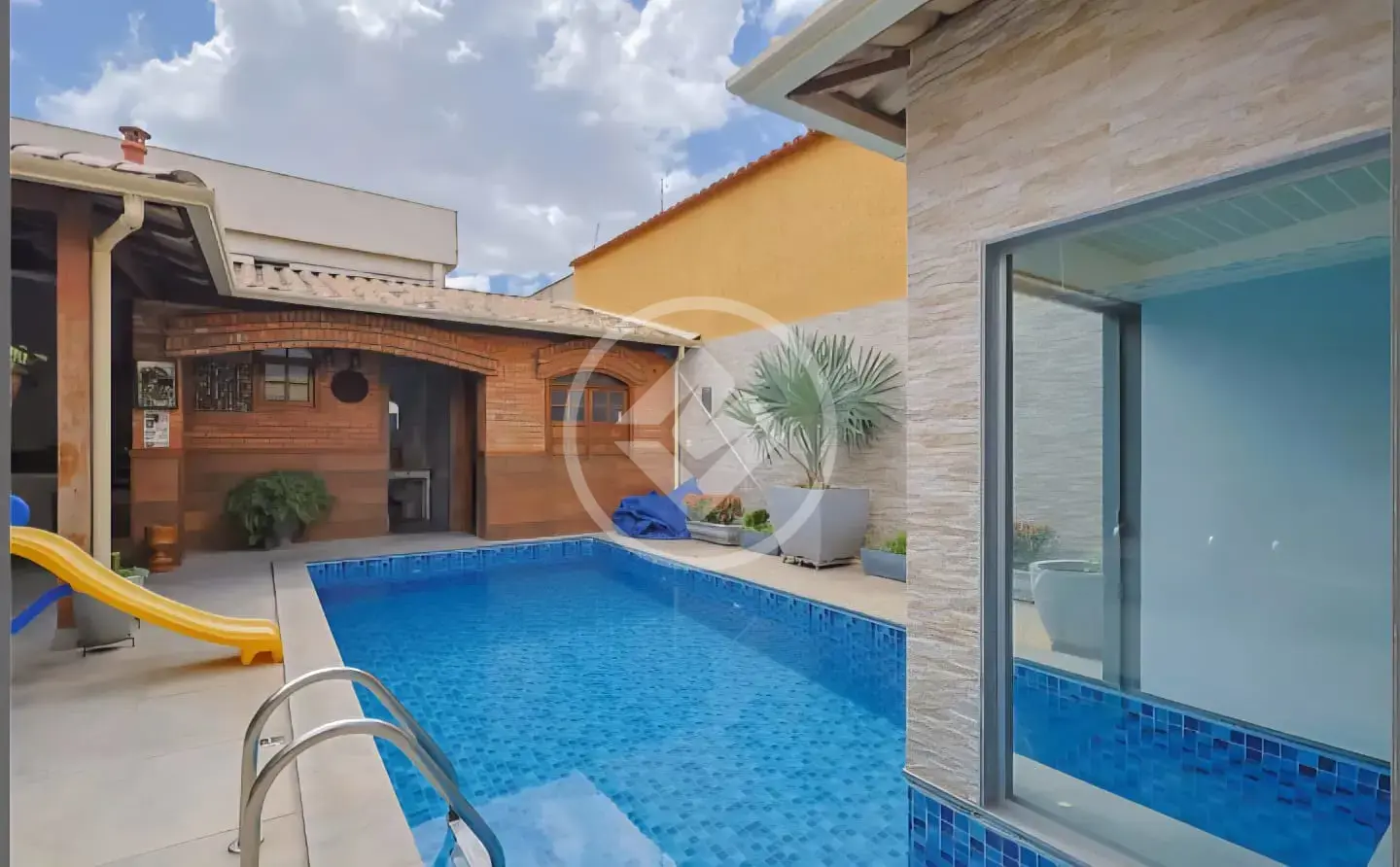 Imagem 1 - Casa em João Pinheiro, Belo Horizonte - MG