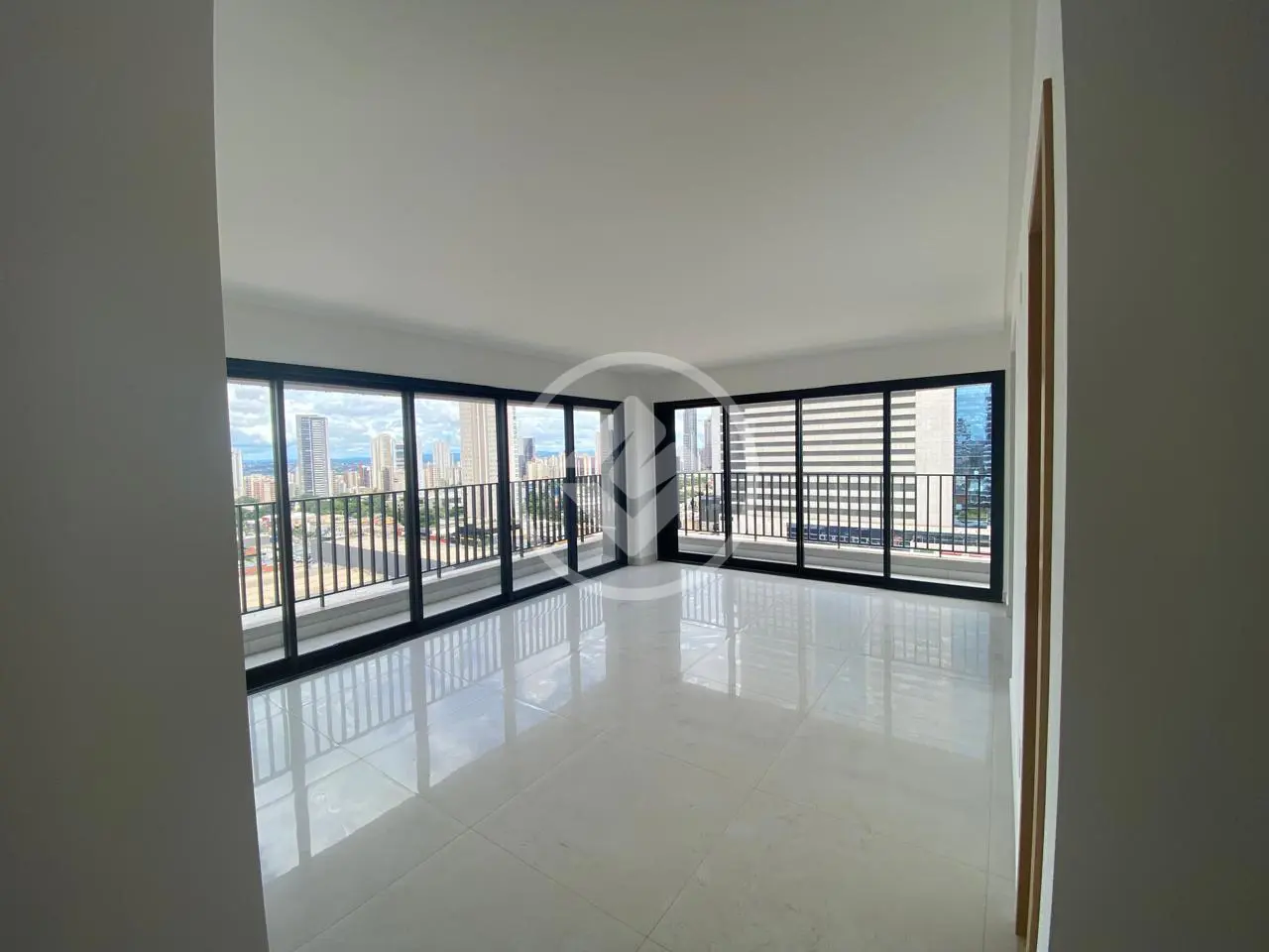 Apartamento Setor Bueno, Goiânia - GO — foto 2